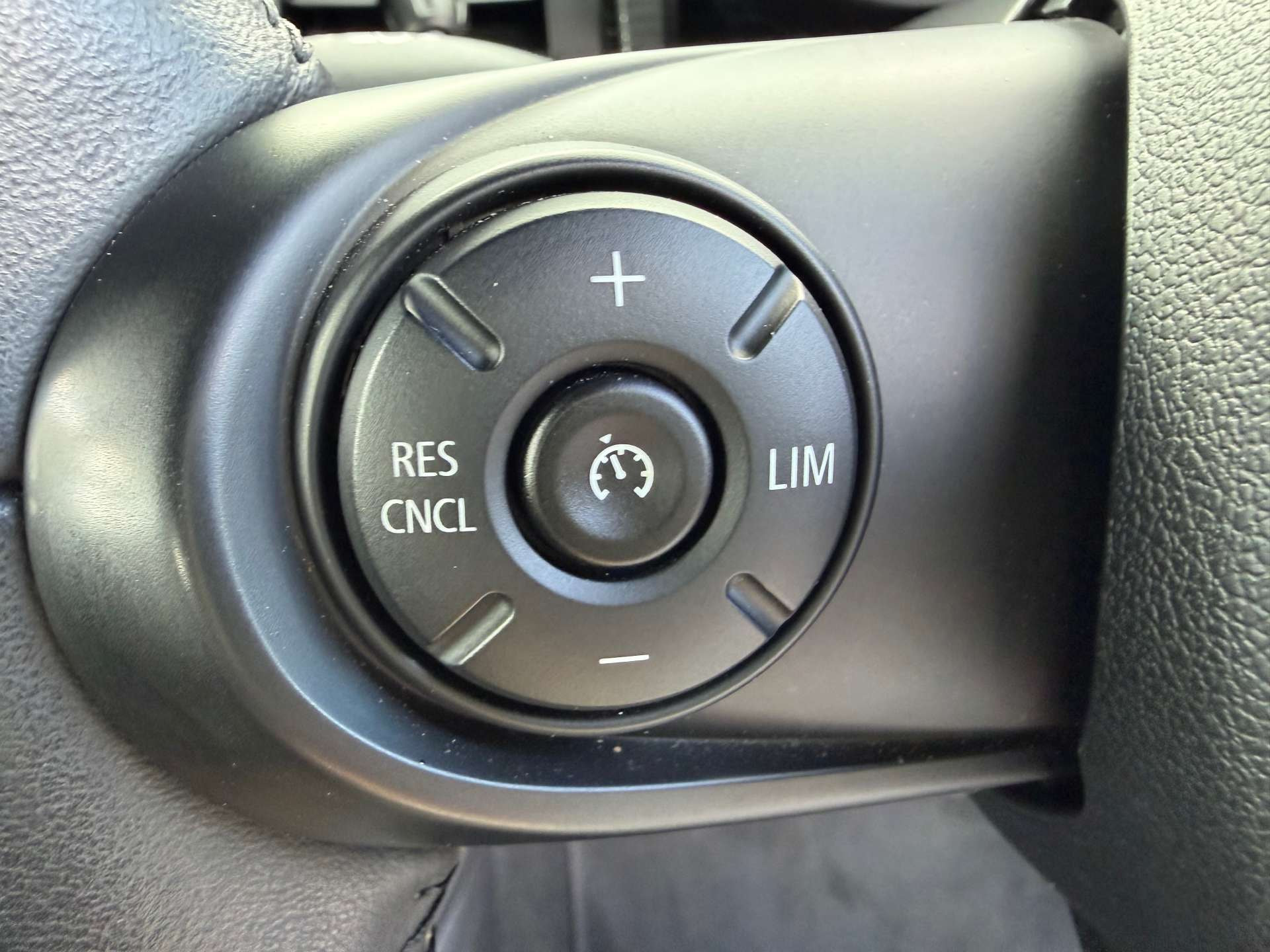 MINI Convertible 1.5 Cooper 2dr 2dr Manual 2026