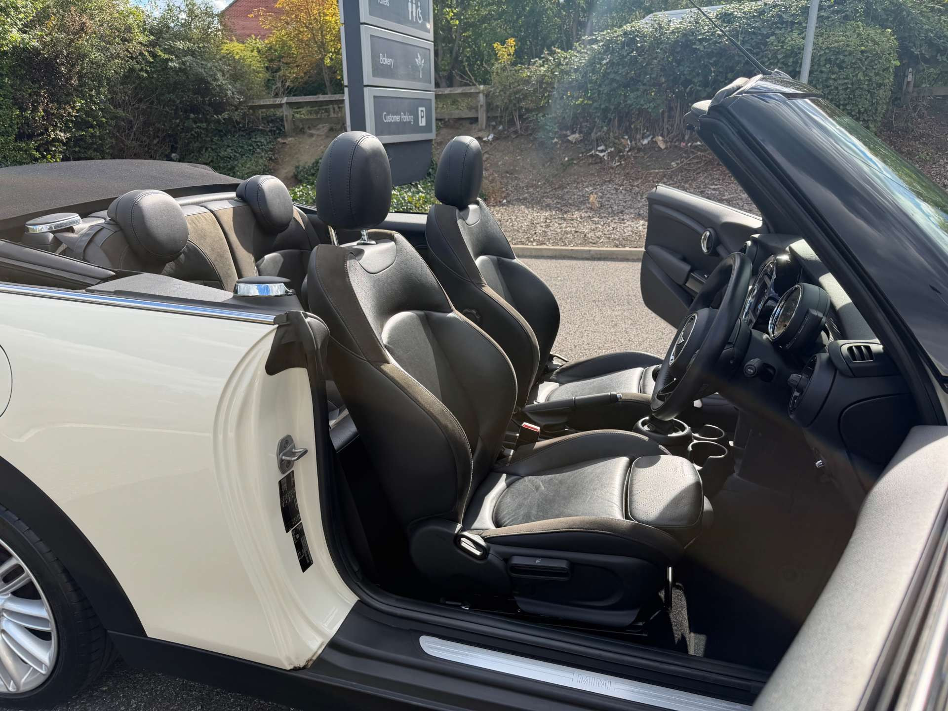 MINI Convertible 1.5 Cooper 2dr 2dr Manual 2026