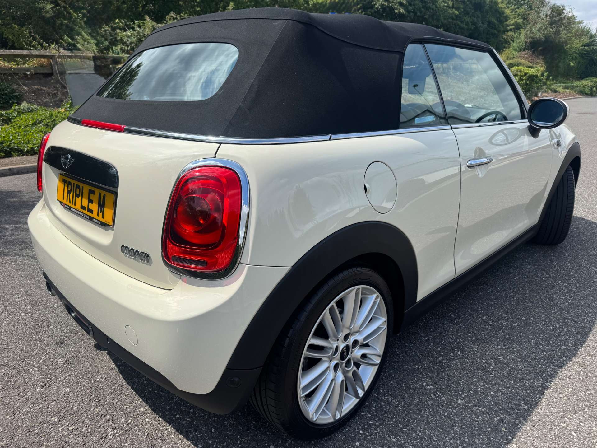 MINI Convertible 1.5 Cooper 2dr 2dr Manual 2026