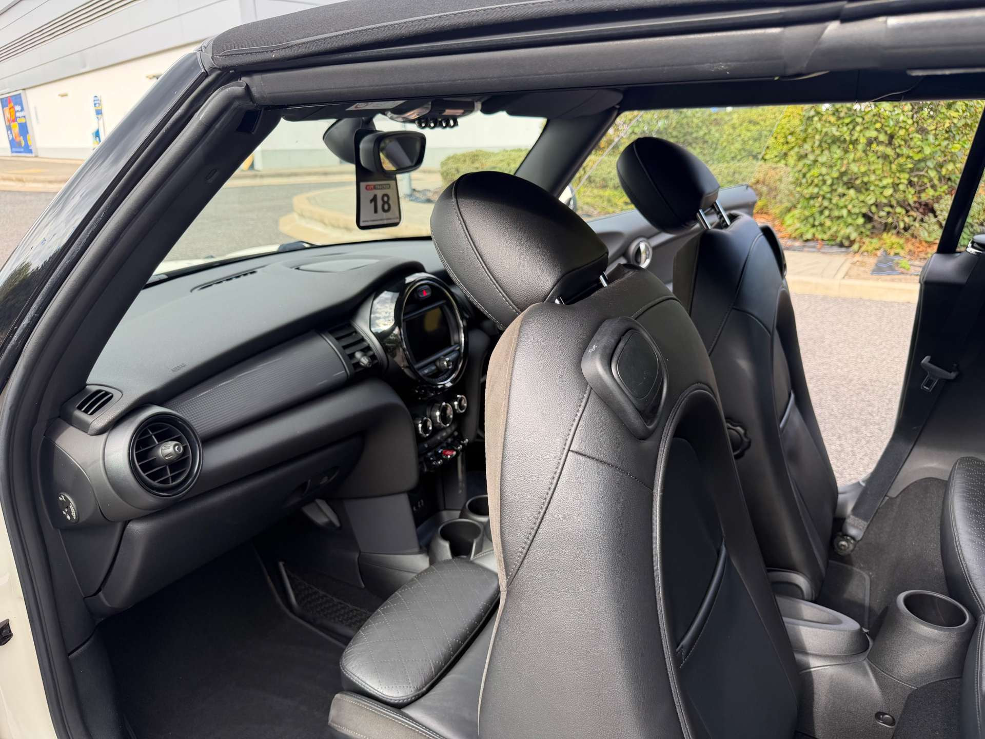 MINI Convertible 1.5 Cooper 2dr 2dr Manual 2026