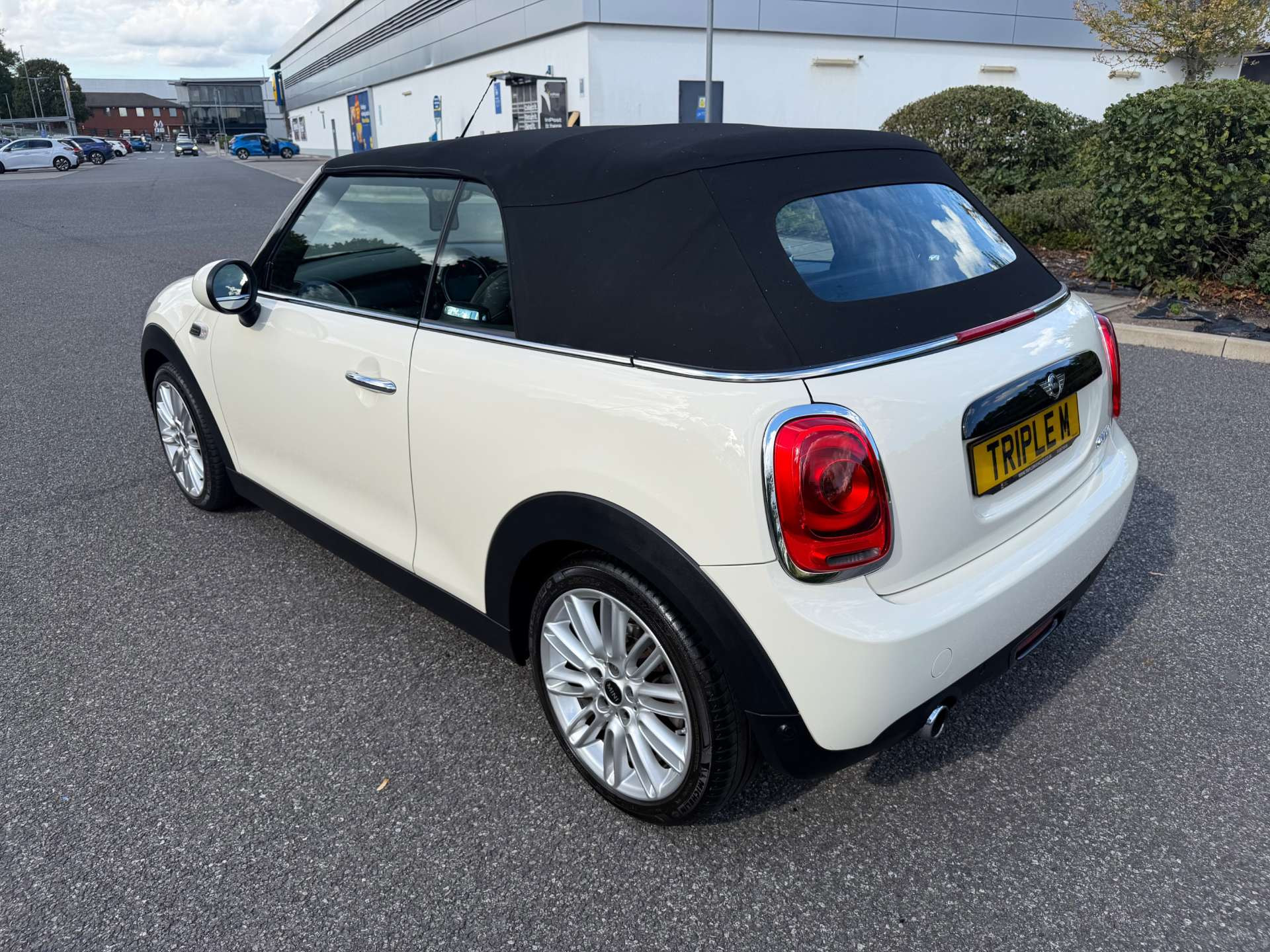 MINI Convertible 1.5 Cooper 2dr 2dr Manual 2026