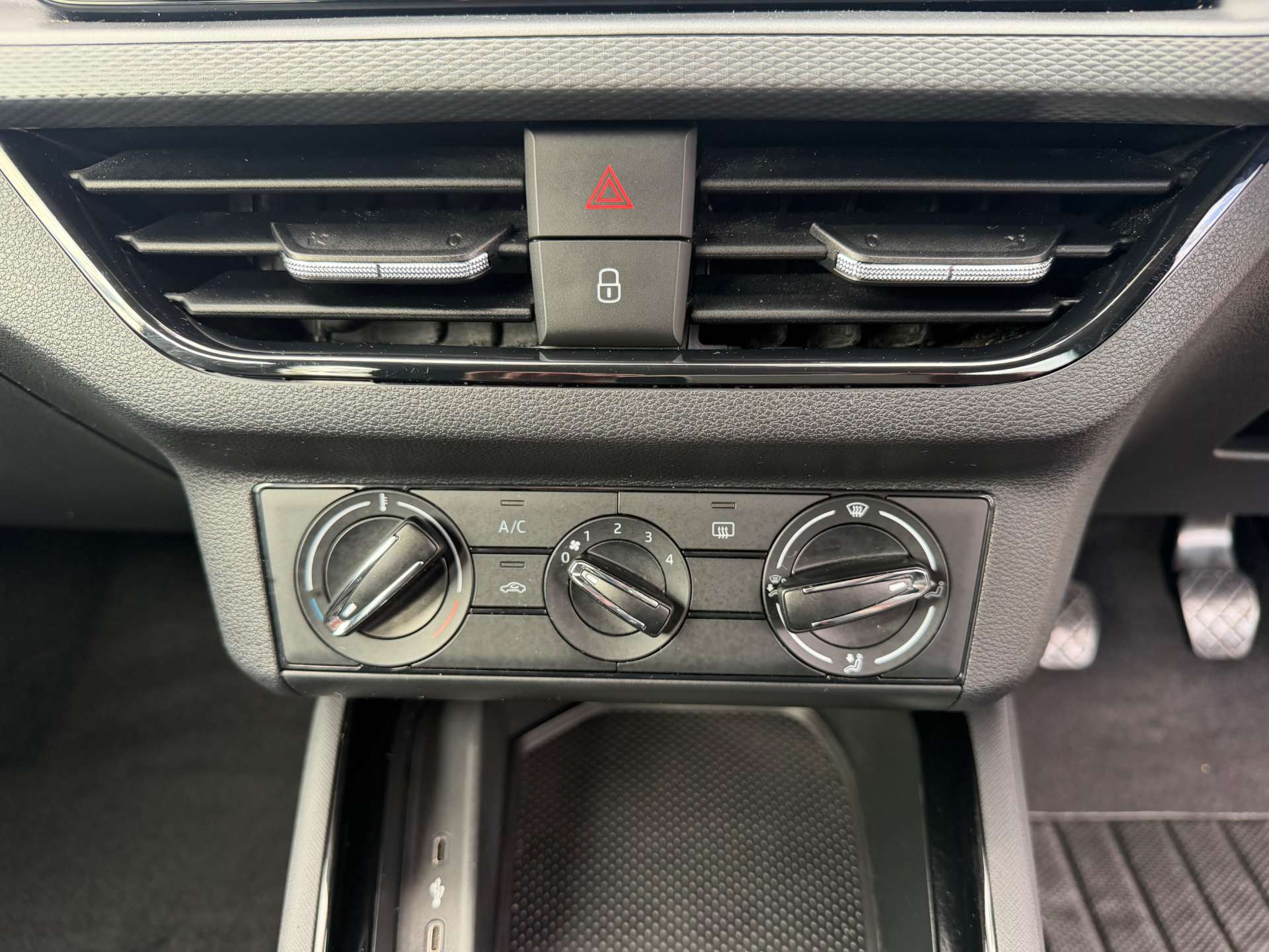 Skoda Kamiq 1.0 TSI SE SUV 5dr Petrol Manual Euro 6 (s/s) (115 ps) 5dr Manual 2026