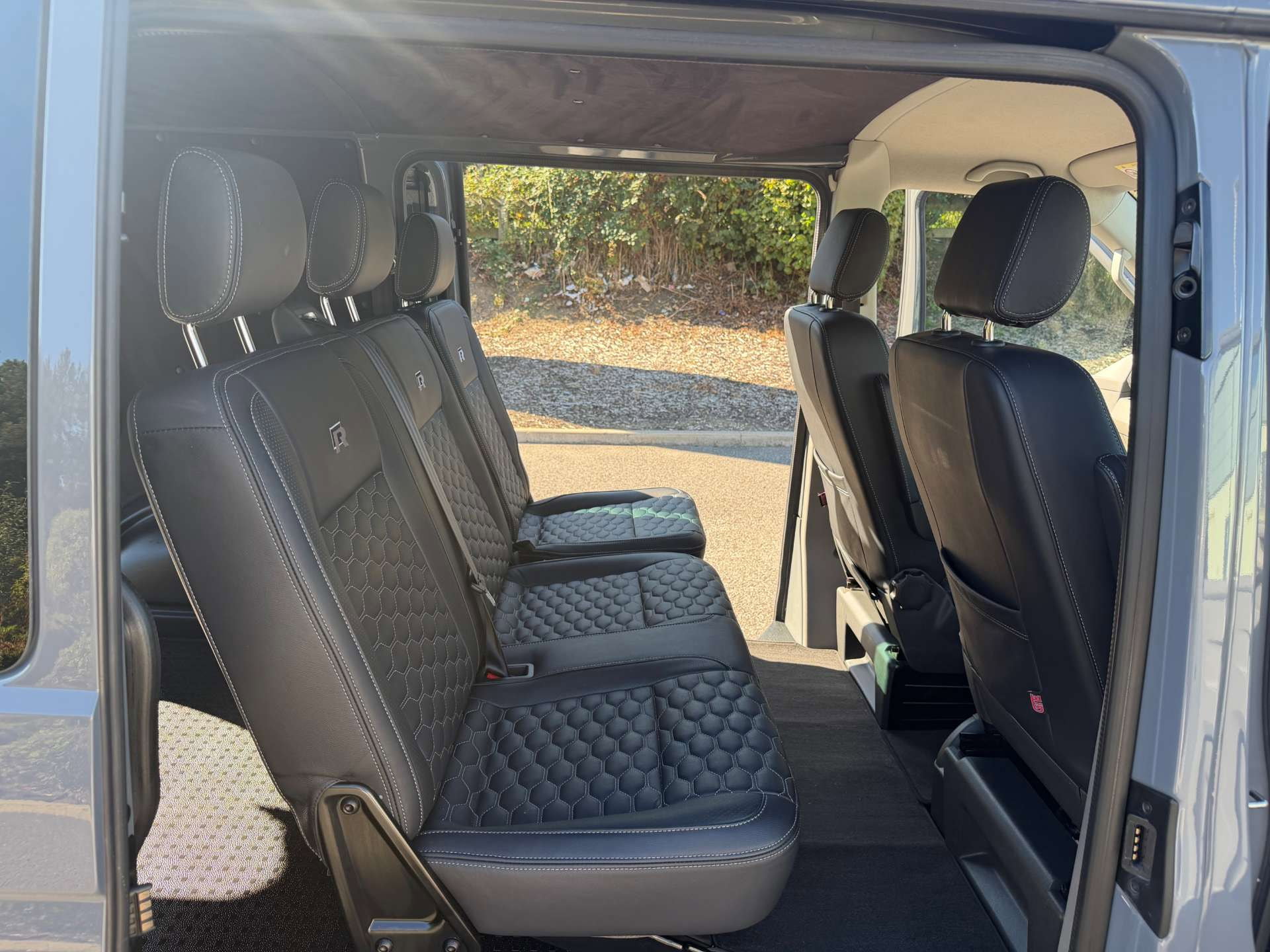 Volkswagen Transporter 2.0 BiTDI T32 Highline Kombi Double Cab 5dr Diesel DSG FWD SWB Euro 6 (s/s) (199 ps) 5dr Automatic 2026