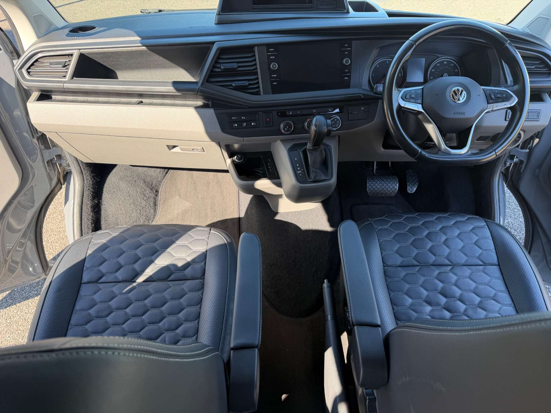 Volkswagen Transporter 2.0 BiTDI T32 Highline Kombi Double Cab 5dr Diesel DSG FWD SWB Euro 6 (s/s) (199 ps) 5dr Automatic 2026