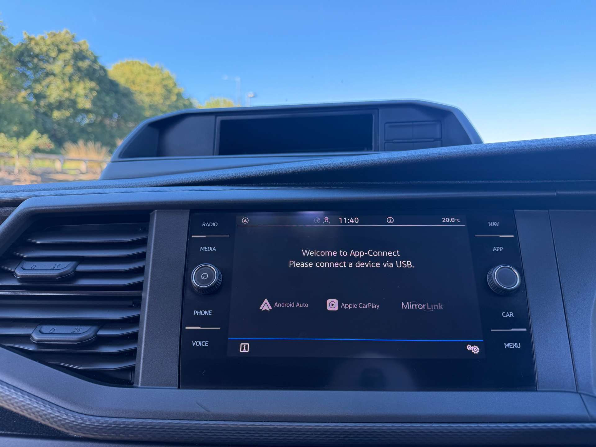 Volkswagen Transporter 2.0 BiTDI T32 Highline Kombi Double Cab 5dr Diesel DSG FWD SWB Euro 6 (s/s) (199 ps) 5dr Automatic 2026