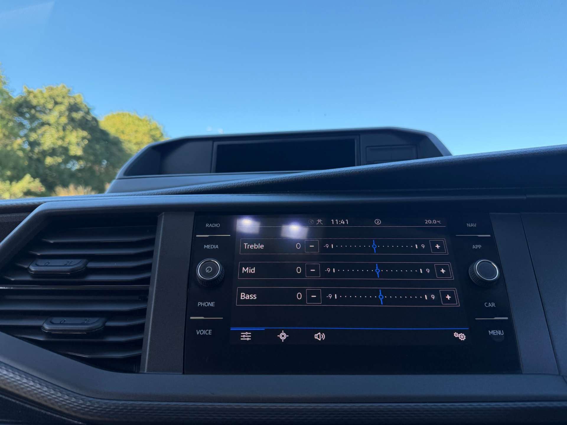 Volkswagen Transporter 2.0 BiTDI T32 Highline Kombi Double Cab 5dr Diesel DSG FWD SWB Euro 6 (s/s) (199 ps) 5dr Automatic 2026