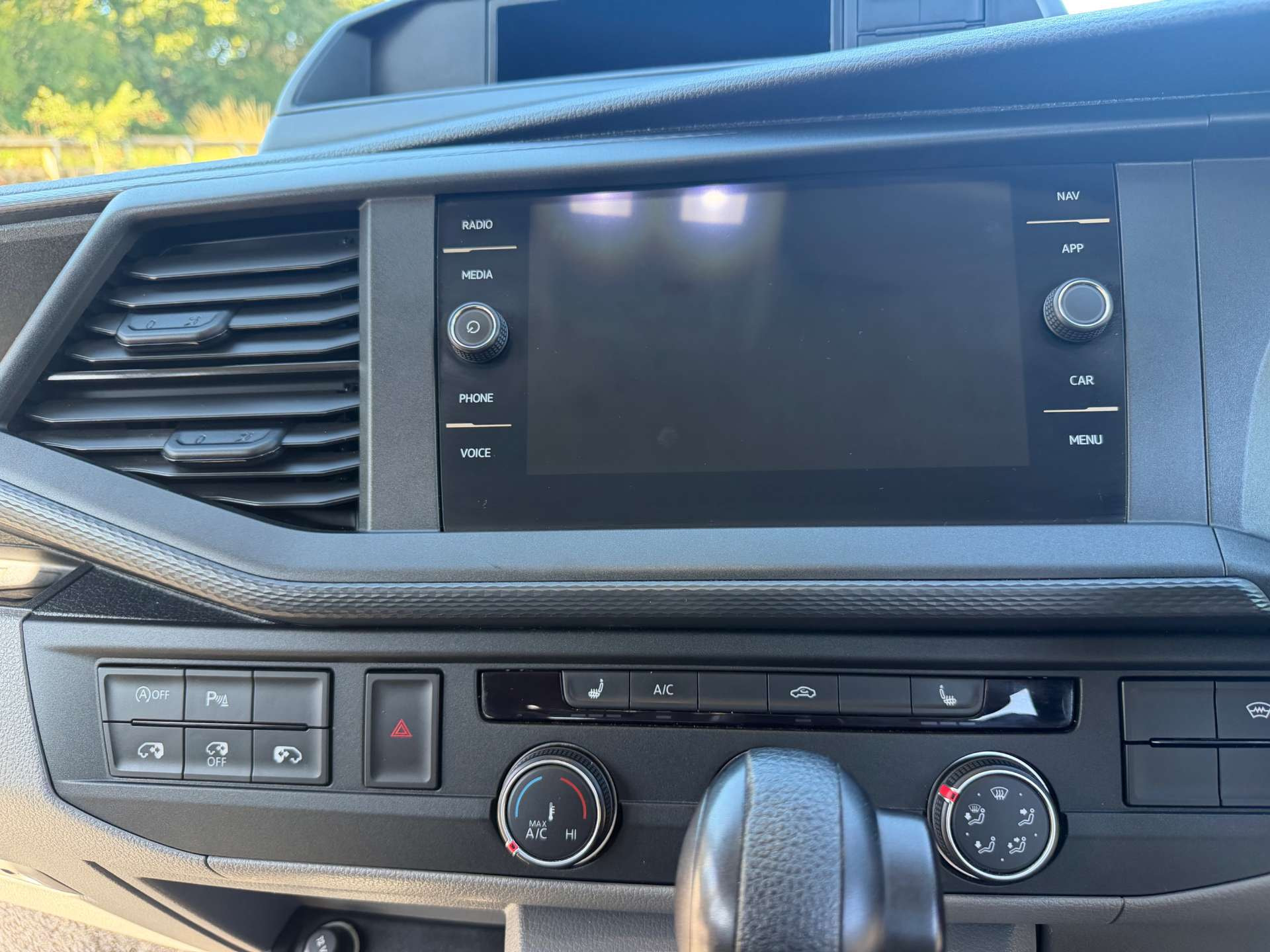 Volkswagen Transporter 2.0 BiTDI T32 Highline Kombi Double Cab 5dr Diesel DSG FWD SWB Euro 6 (s/s) (199 ps) 5dr Automatic 2026