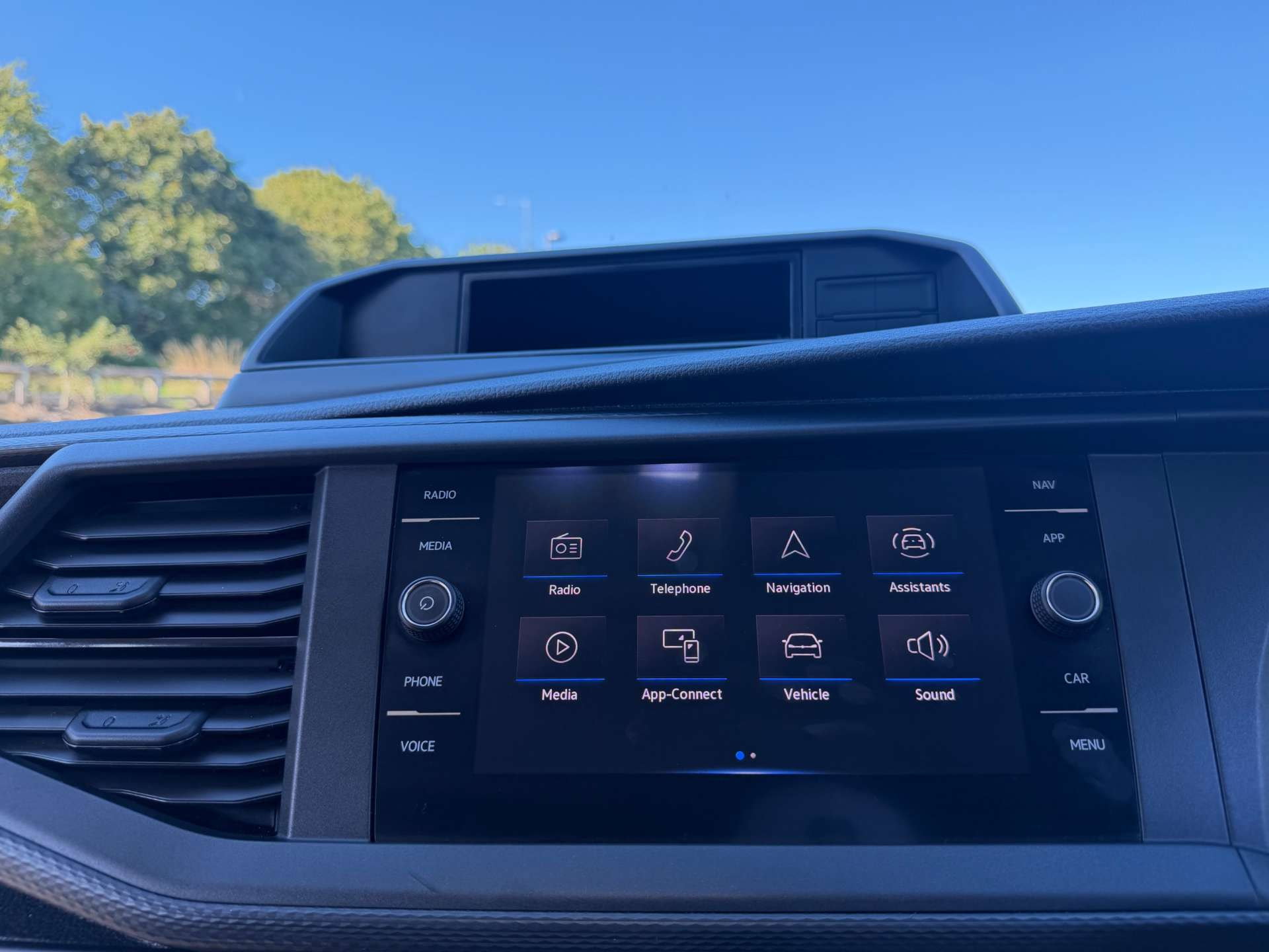 Volkswagen Transporter 2.0 BiTDI T32 Highline Kombi Double Cab 5dr Diesel DSG FWD SWB Euro 6 (s/s) (199 ps) 5dr Automatic 2026