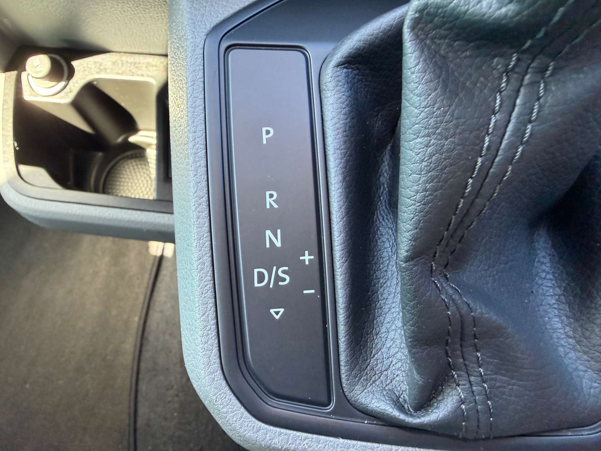 Volkswagen Transporter 2.0 BiTDI T32 Highline Kombi Double Cab 5dr Diesel DSG FWD SWB Euro 6 (s/s) (199 ps) 5dr Automatic 2026