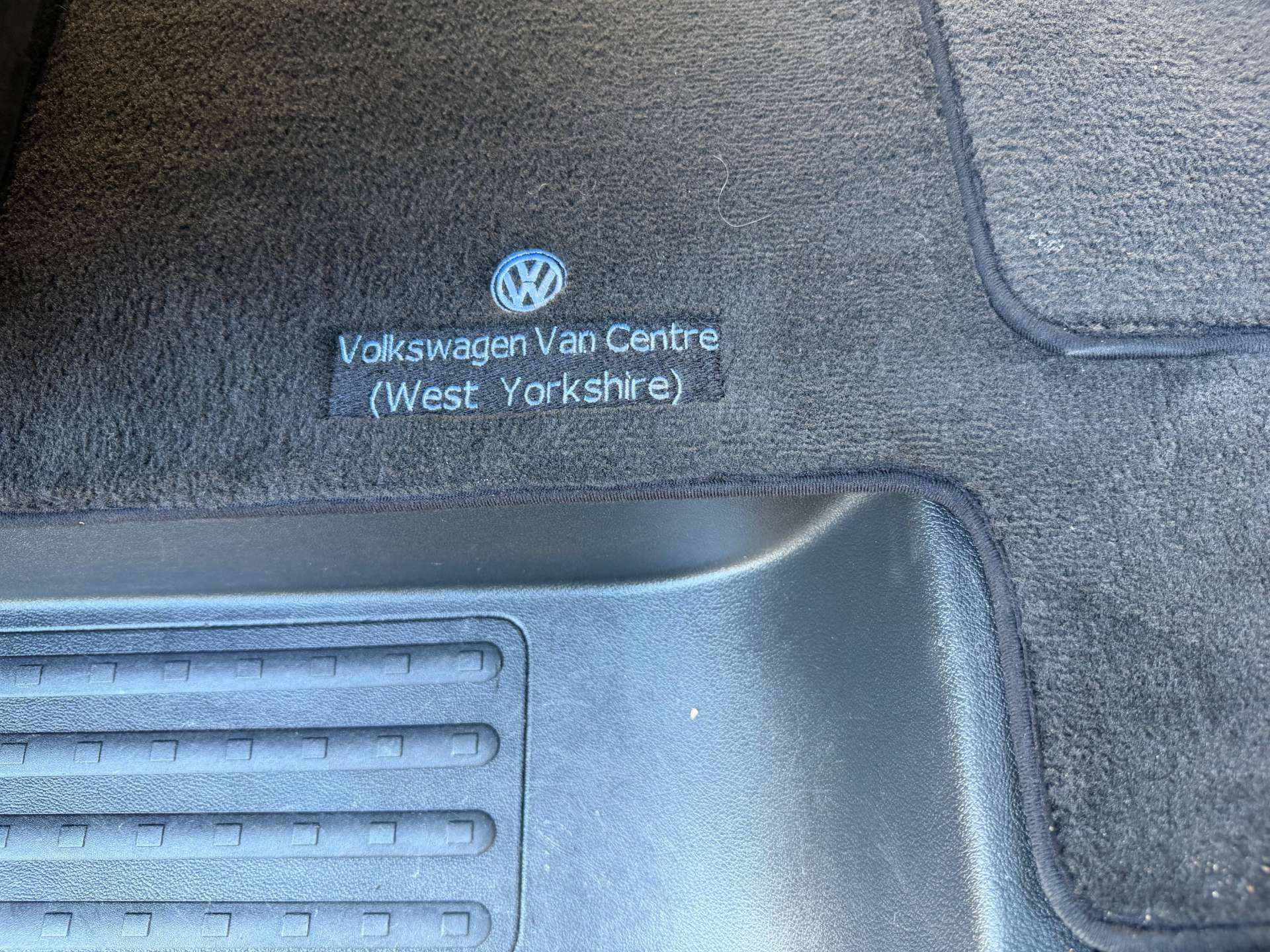 Volkswagen Transporter 2.0 BiTDI T32 Highline Kombi Double Cab 5dr Diesel DSG FWD SWB Euro 6 (s/s) (199 ps) 5dr Automatic 2026