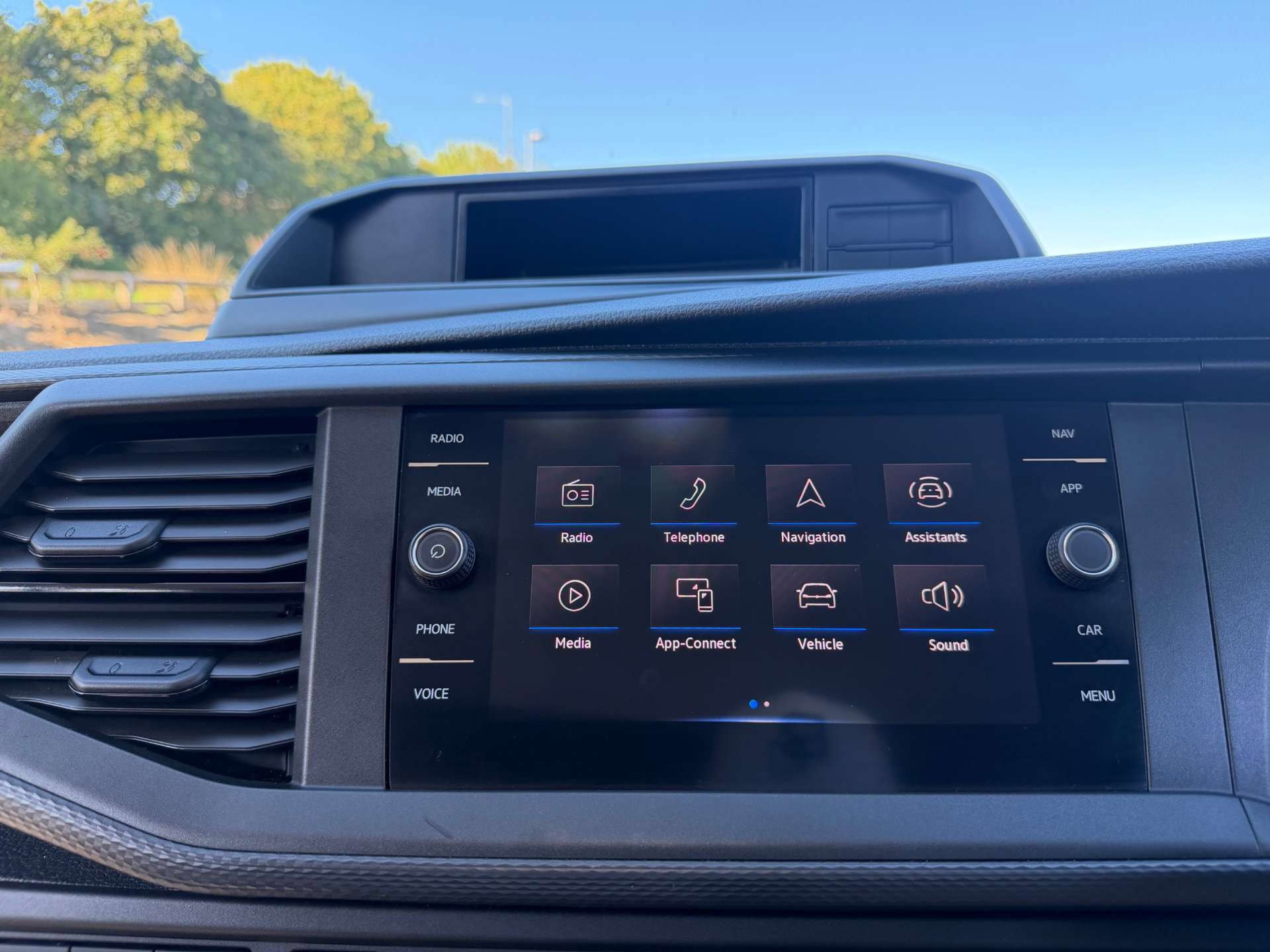 Volkswagen Transporter 2.0 BiTDI T32 Highline Kombi Double Cab 5dr Diesel DSG FWD SWB Euro 6 (s/s) (199 ps) 5dr Automatic 2026