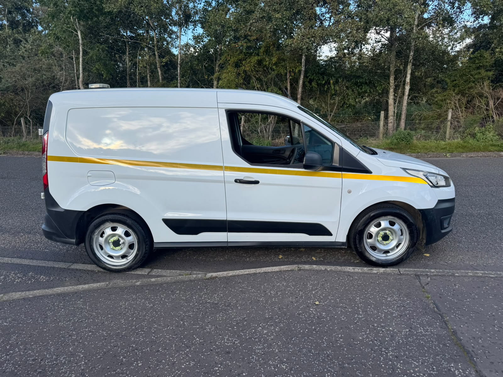Ford Transit Connect 1.5 200 EcoBlue Leader Panel Van 5dr Diesel Manual L1 Euro 6 (s/s) (75 ps) 5dr Manual 2026