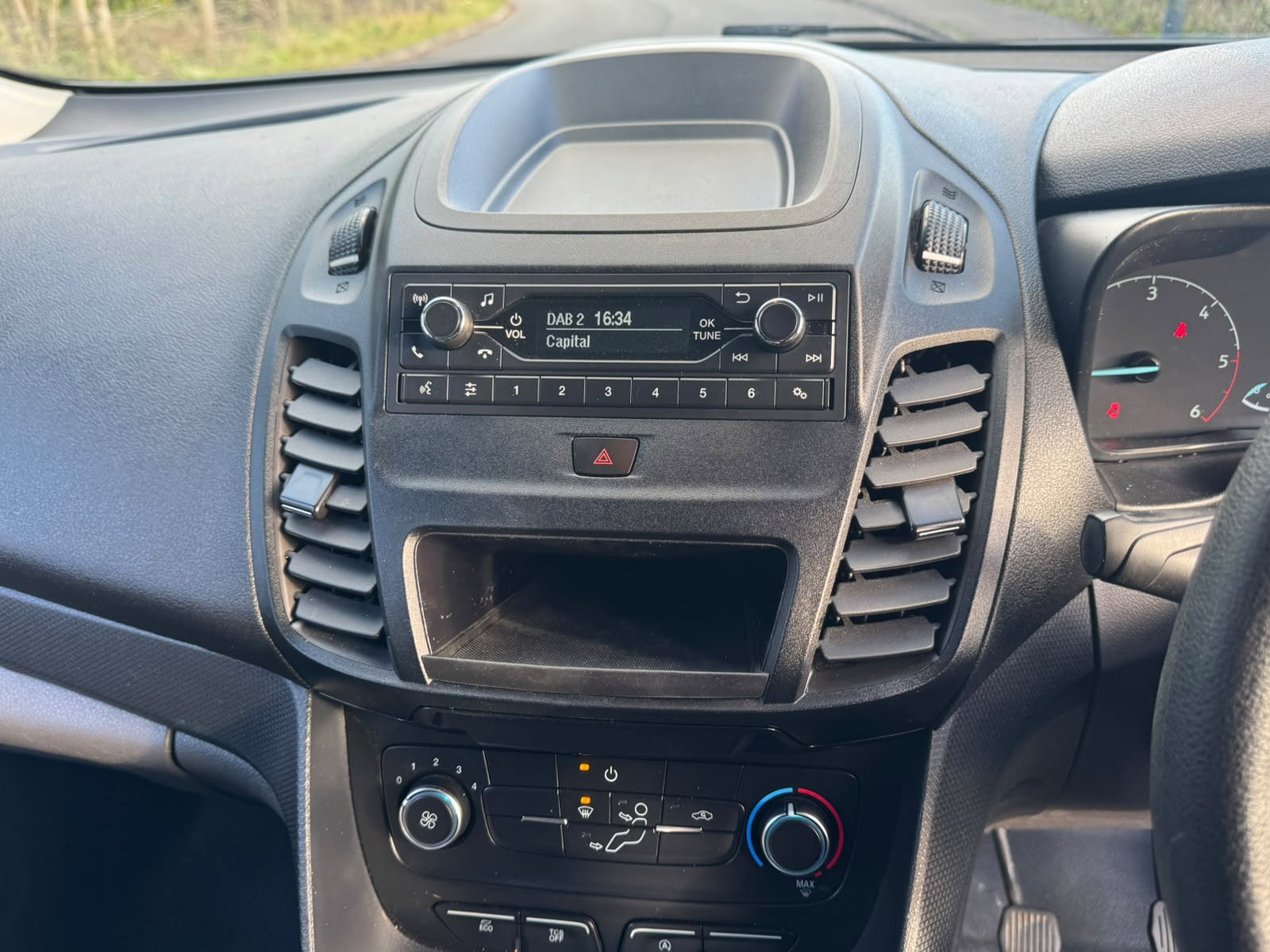 Ford Transit Connect 1.5 200 EcoBlue Leader Panel Van 5dr Diesel Manual L1 Euro 6 (s/s) (75 ps) 5dr Manual 2026