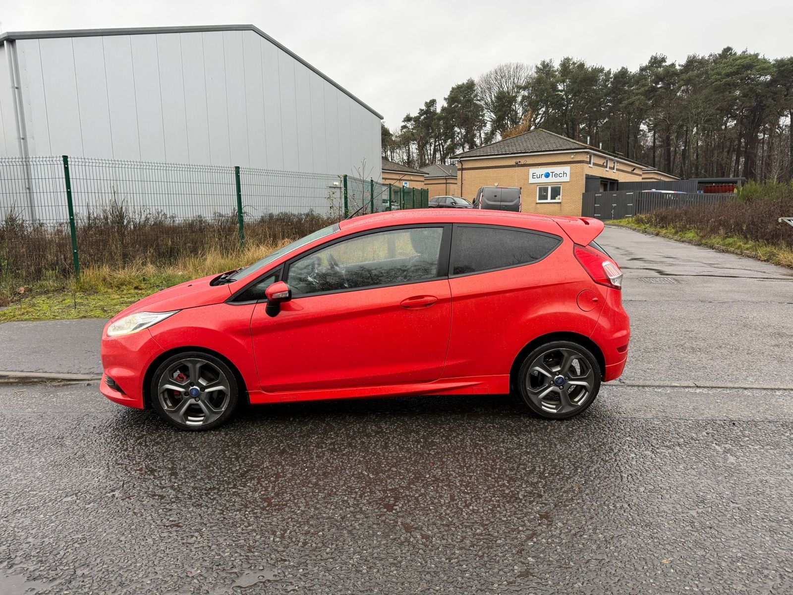 Ford Fiesta 1.6T EcoBoost ST-2 Hatchback 3dr Petrol Manual Euro 6 (182 ps) 3dr Manual 2026