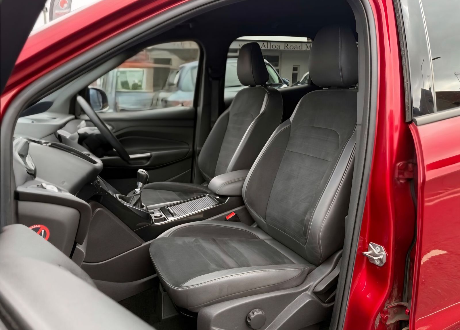 Ford Kuga 1.5L ST-Line SUV 5dr Petrol Manual Euro 6 (148 bhp) 5dr Manual 2026