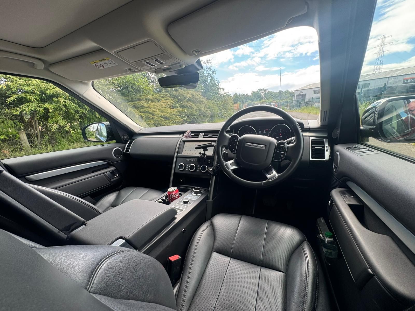 Land Rover DISCOVERY 3.0 SD V6 Landmark Edition SUV 5dr Diesel Auto 4WD Euro 6 (s/s) (306 ps) 5dr Automatic 2026