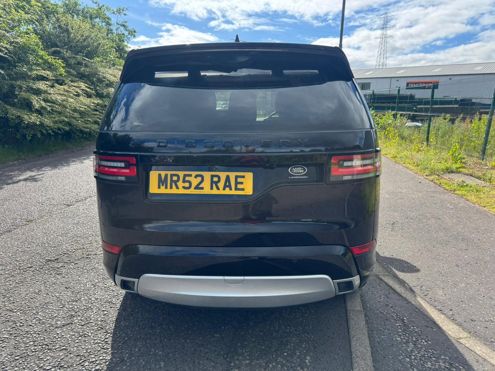 Land Rover DISCOVERY 3.0 SD V6 Landmark Edition SUV 5dr Diesel Auto 4WD Euro 6 (s/s) (306 ps) 5dr Automatic 2026