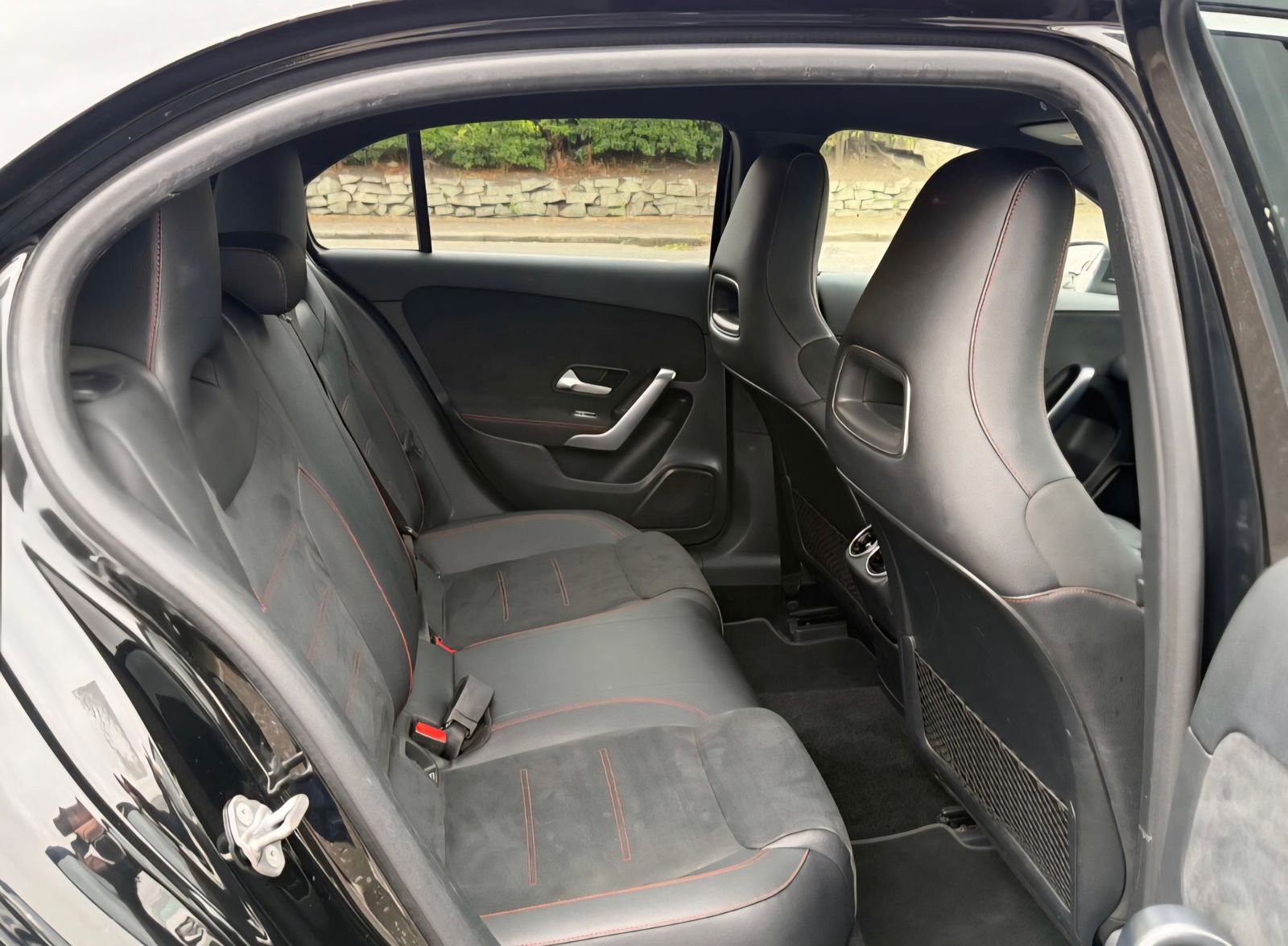 Mercedes-Benz A-CLASS 1.5L A 180 AMG Line D Auto Hatchback 5dr Diesel Automatic Euro 6 (114 bhp) 5dr Automatic 2026