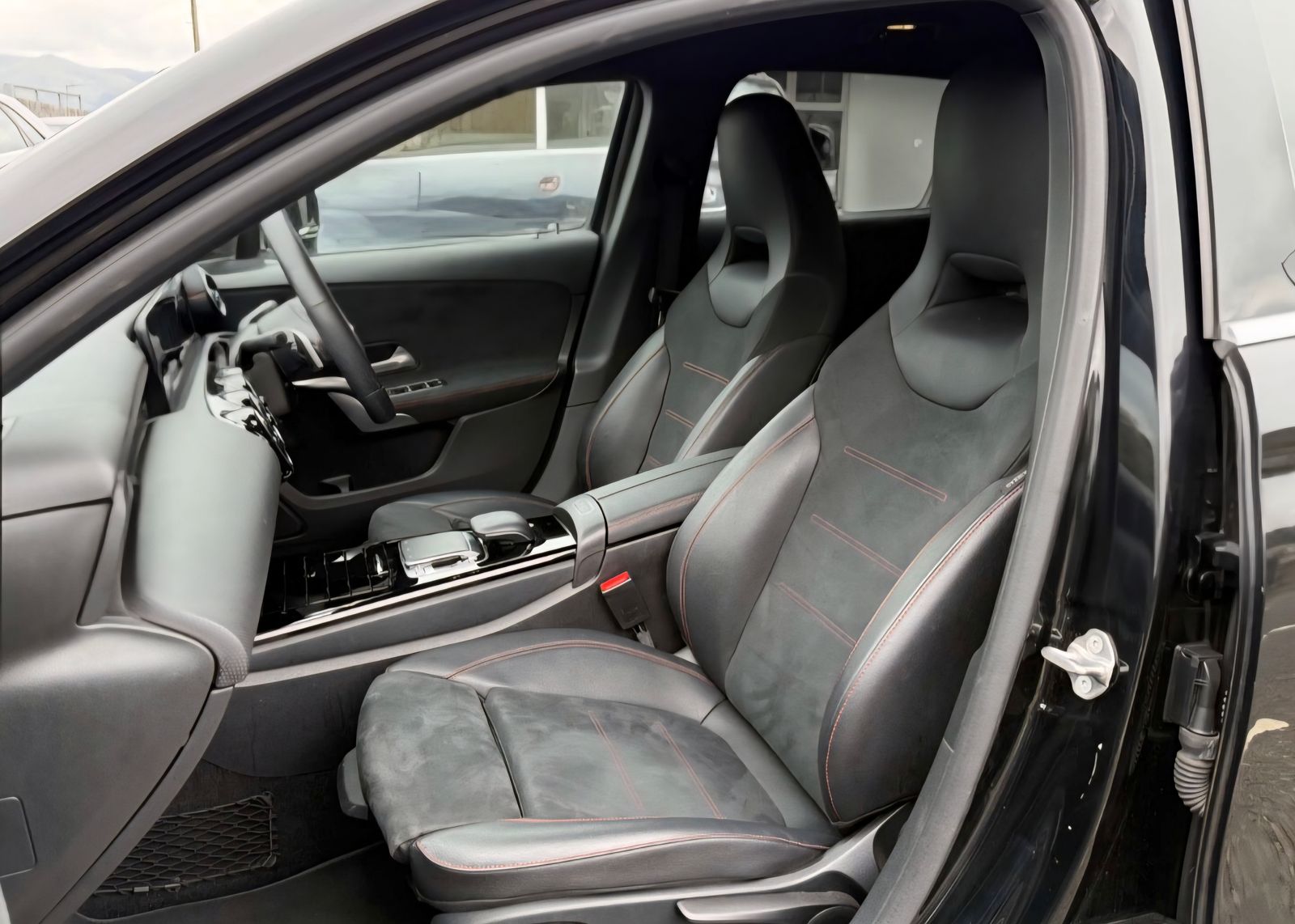 Mercedes-Benz A-CLASS 1.5L A 180 AMG Line D Auto Hatchback 5dr Diesel Automatic Euro 6 (114 bhp) 5dr Automatic 2026