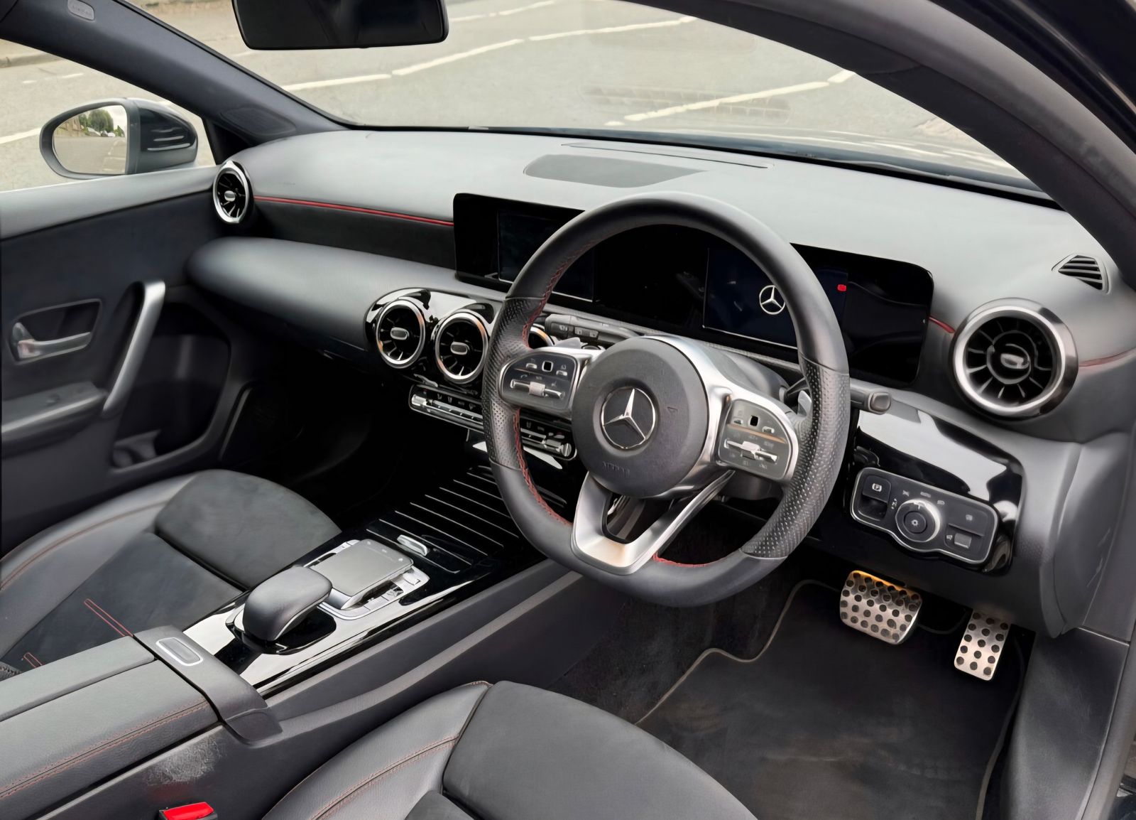 Mercedes-Benz A-CLASS 1.5L A 180 AMG Line D Auto Hatchback 5dr Diesel Automatic Euro 6 (114 bhp) 5dr Automatic 2026