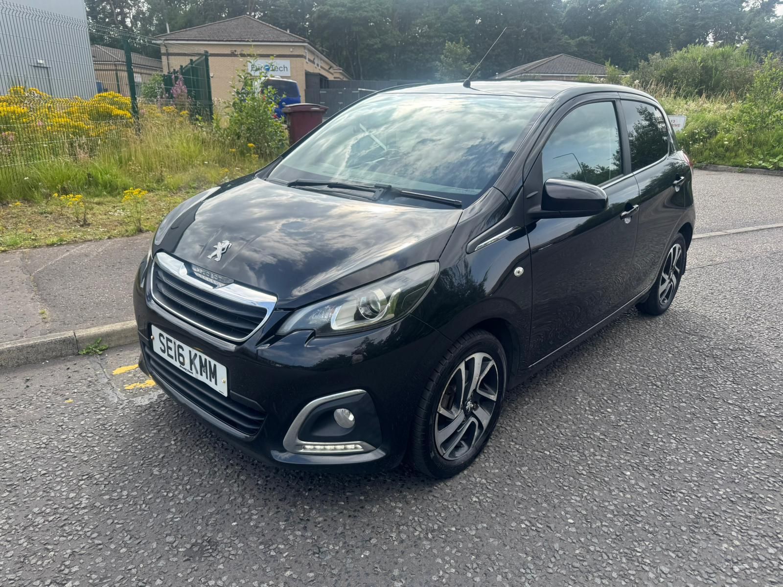 Peugeot 108 1.2L Allure Hatchback 5dr Petrol Manual Euro 6 (82 bhp) 5dr Manual 2026