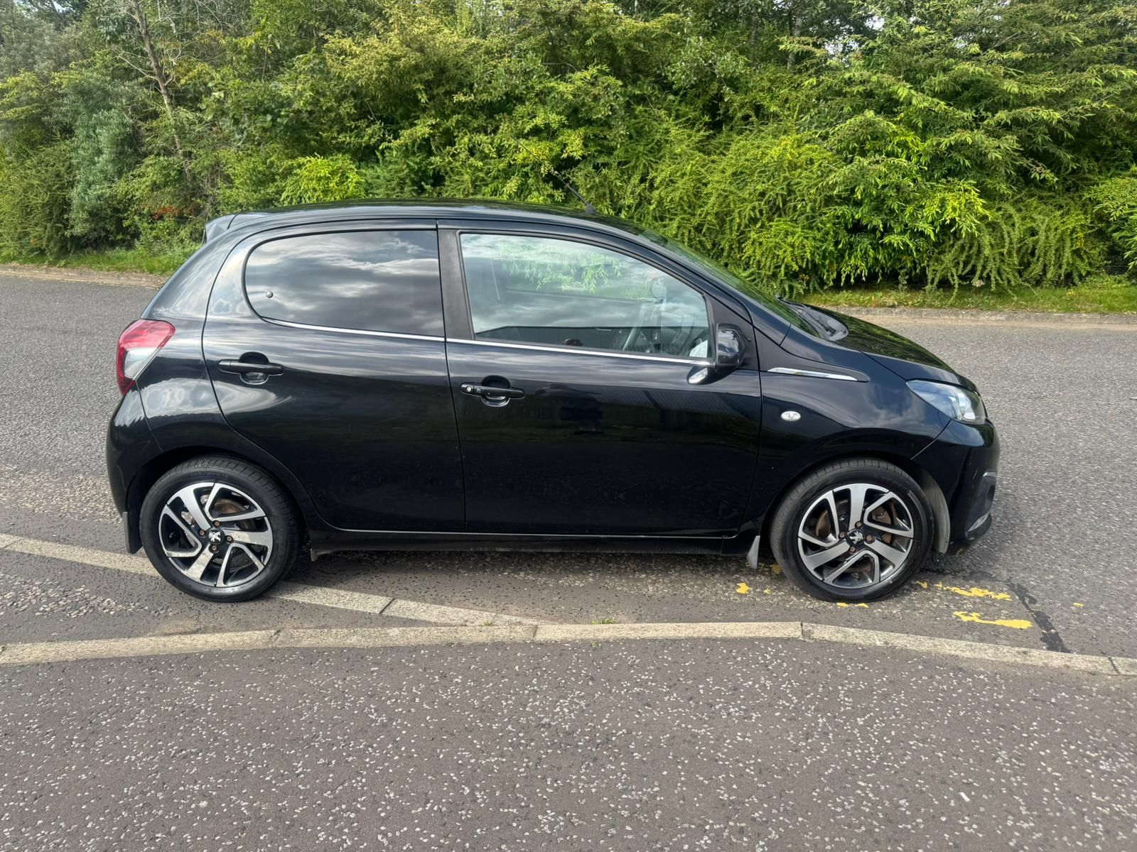 Peugeot 108 1.2L Allure Hatchback 5dr Petrol Manual Euro 6 (82 bhp) 5dr Manual 2026