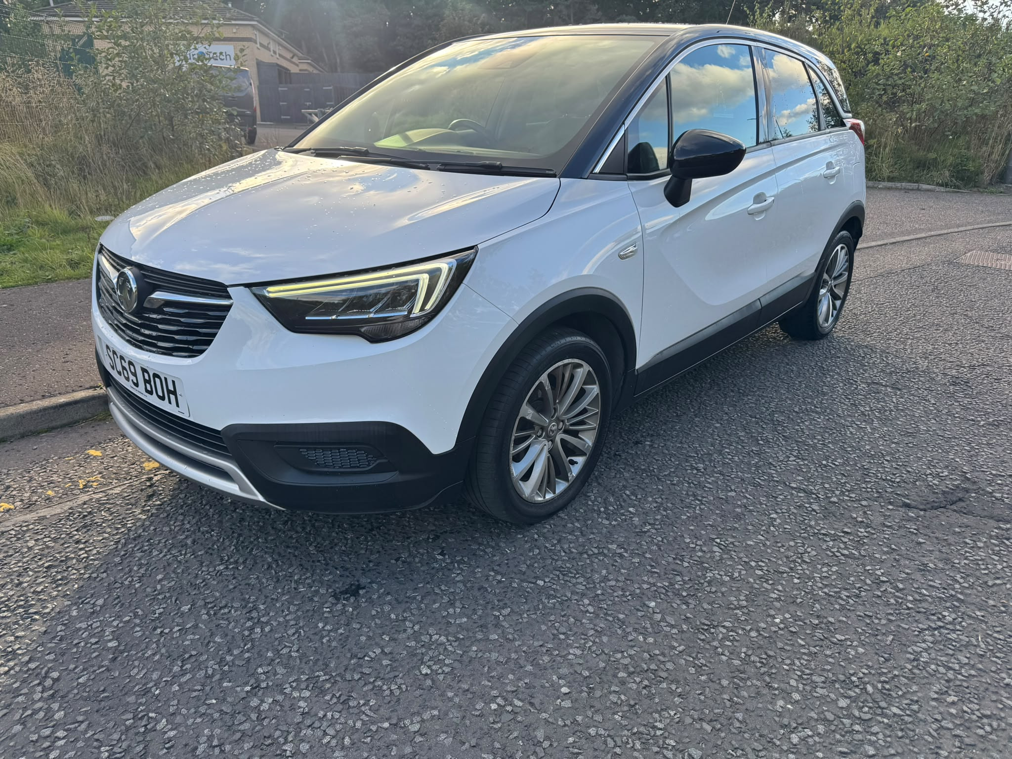 Vauxhall Crossland X 1.2 Griffin SUV 5dr Petrol Manual Euro 6 (s/s) (83 ps) 5dr Manual 2026