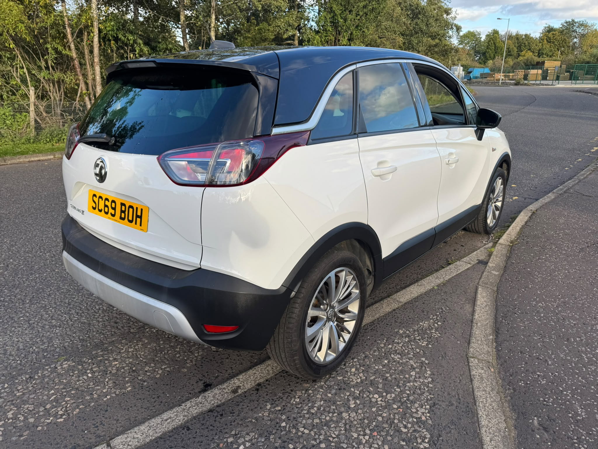 Vauxhall Crossland X 1.2 Griffin SUV 5dr Petrol Manual Euro 6 (s/s) (83 ps) 5dr Manual 2026