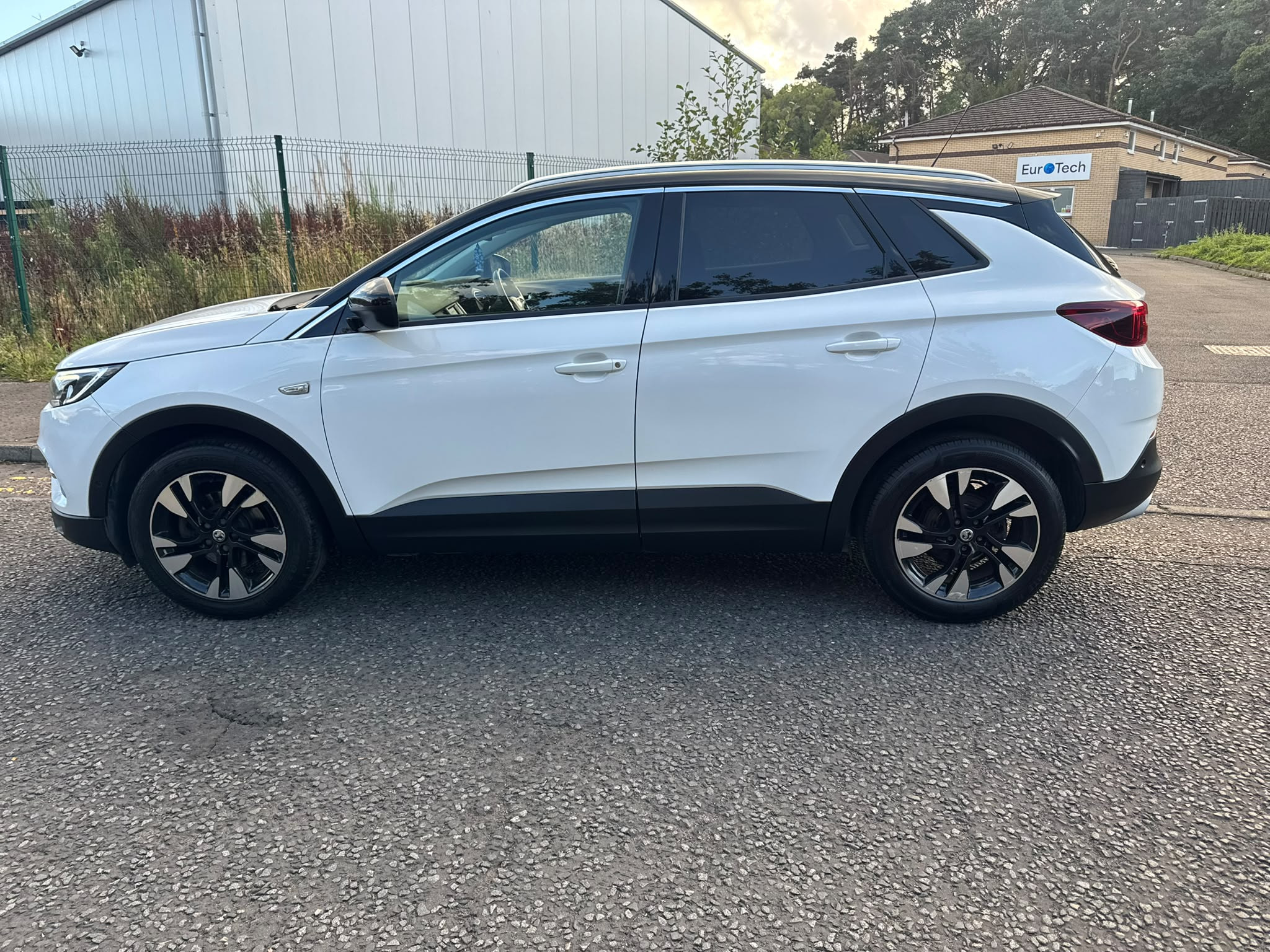 Vauxhall Grandland X 1.2 Turbo Design Line SUV 5dr Petrol Manual Euro 6 (s/s) (130 ps) 5dr Manual 2026