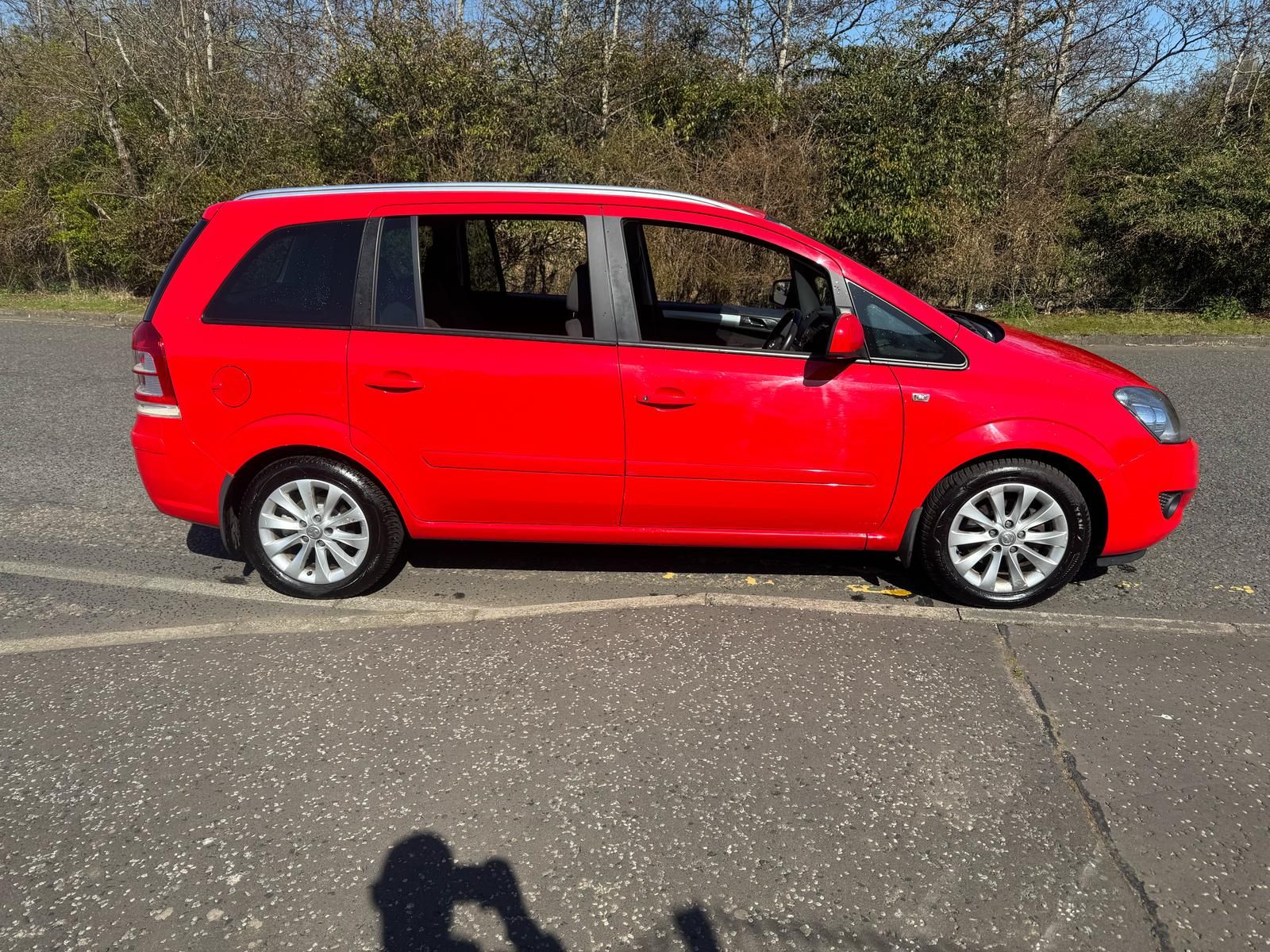 Vauxhall Zafira 1.6L Excite MPV 5dr Petrol Manual Euro 5 (113 bhp) 5dr Manual 2026