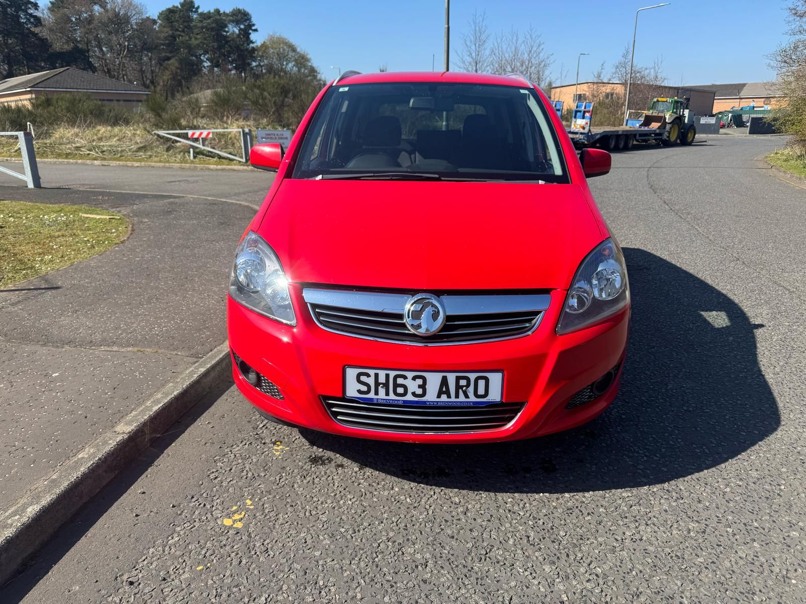 Vauxhall Zafira 1.6L Excite MPV 5dr Petrol Manual Euro 5 (113 bhp) 5dr Manual 2026