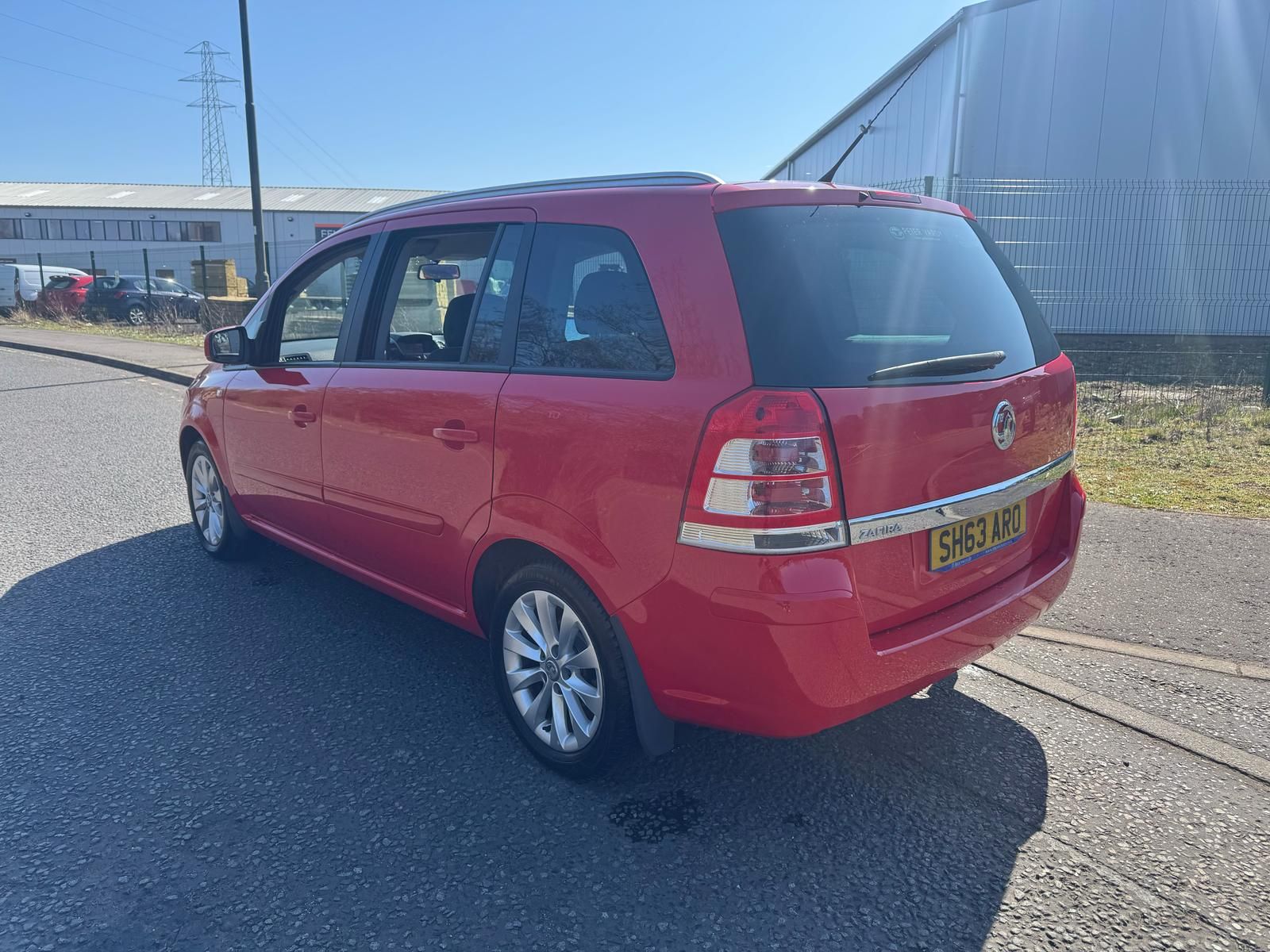 Vauxhall Zafira 1.6L Excite MPV 5dr Petrol Manual Euro 5 (113 bhp) 5dr Manual 2026