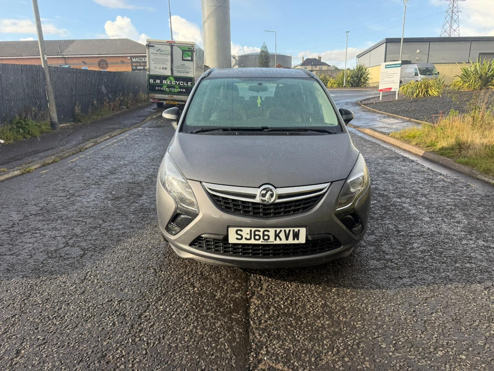Vauxhall Zafira Tourer 1.4L Exclusive T MPV 5dr Petrol Manual Euro 6 (138 bhp) 5dr Manual 2026