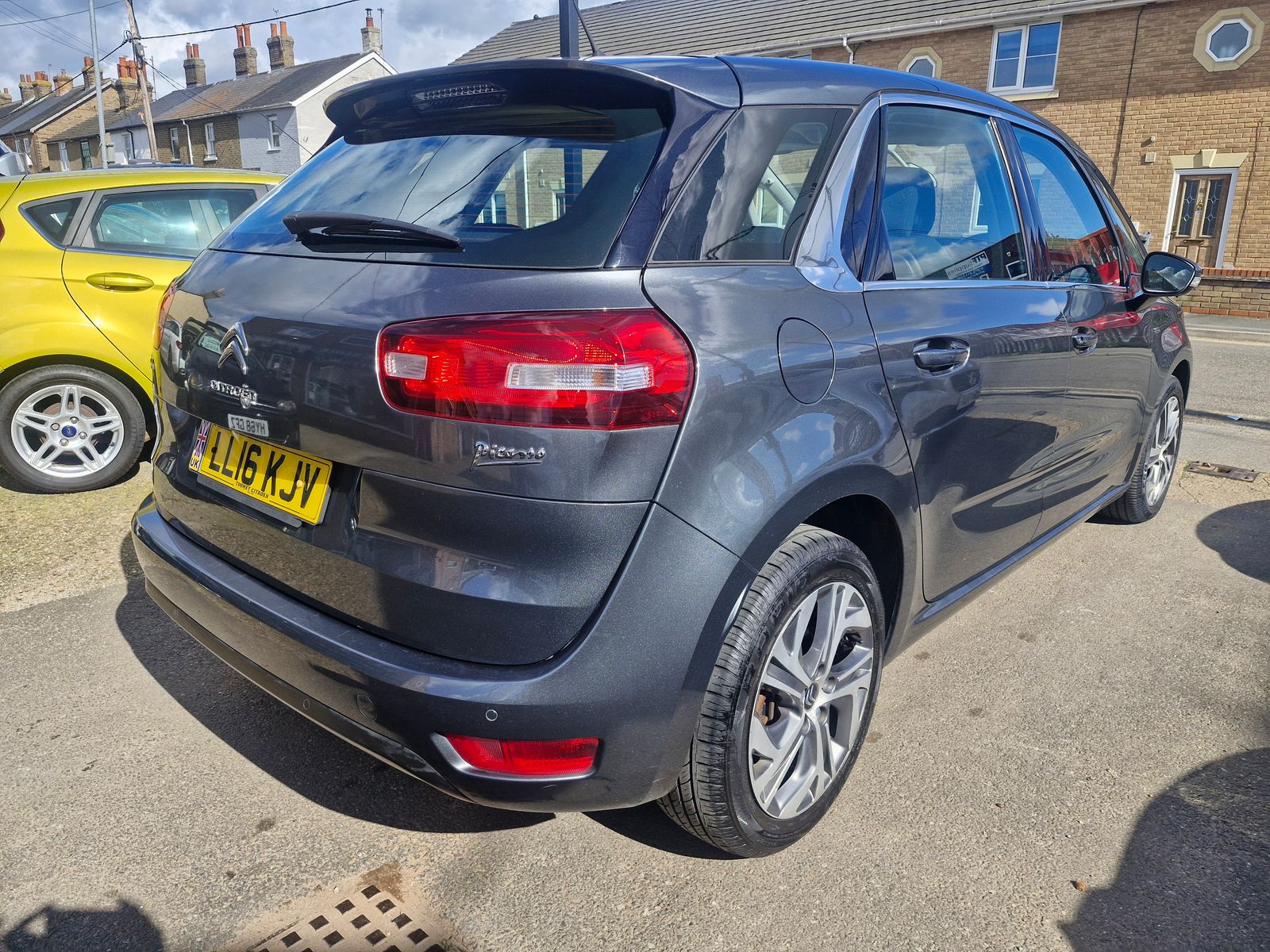 Citroen C4 Picasso 1.6 BlueHDi Exclusive MPV 5dr Diesel EAT6 Euro 6 (s/s) (120 ps) 5dr Automatic 2026