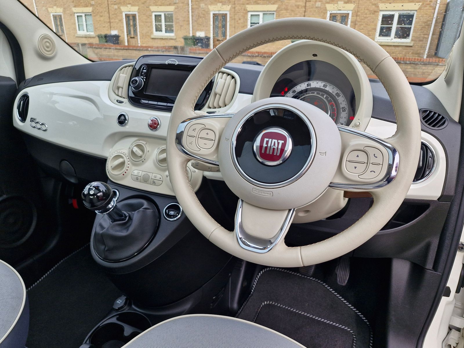 Fiat 500 1.2 Collezione Fall Hatchback 3dr Petrol Manual Euro 6 (s/s) (69 bhp) 3dr Manual 2026