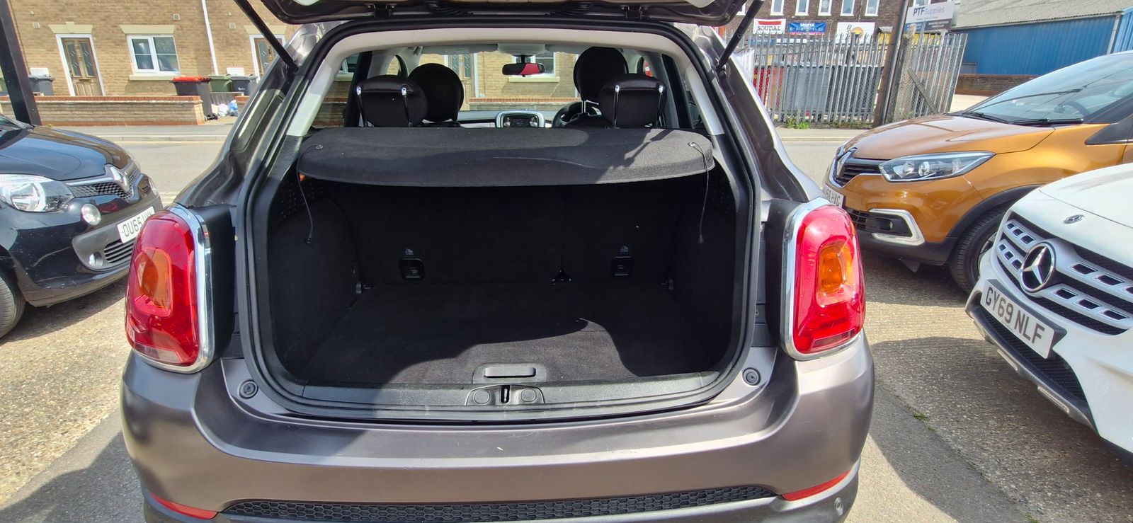 Fiat 500X 1.6 MultiJetII Lounge SUV 5dr Diesel Manual Euro 6 (s/s) (120 ps) 5dr Manual 2026