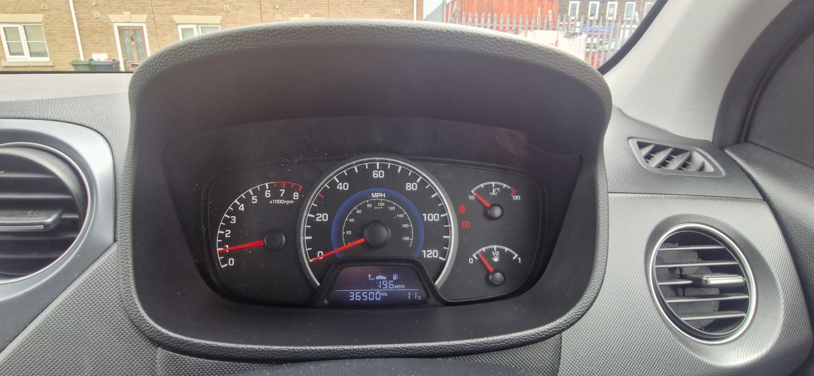 Hyundai I10 1.0 SE Hatchback 5dr Petrol Manual Euro 6 (66 ps) 5dr Manual 2026