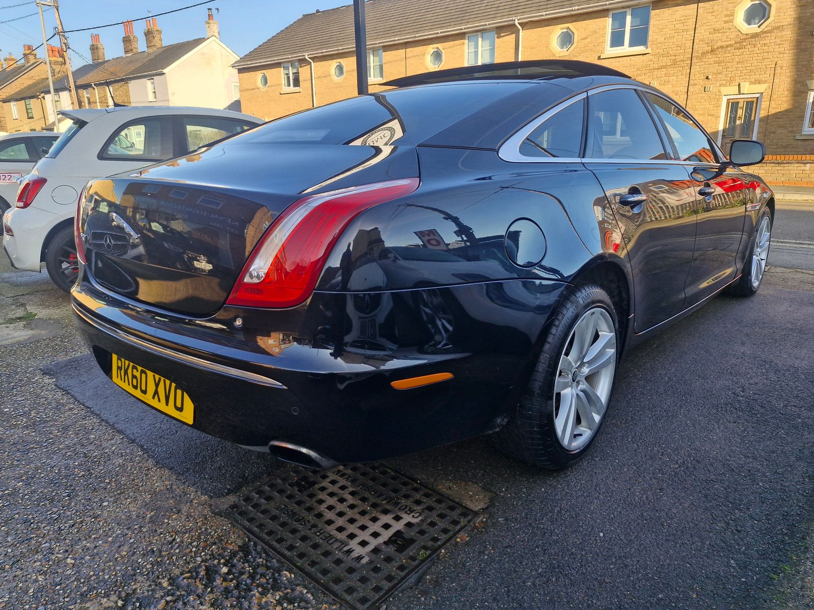 Jaguar XJ 3.0d V6 Luxury Saloon 4dr Diesel Auto Euro 5 (275 ps) 4dr Automatic 2026