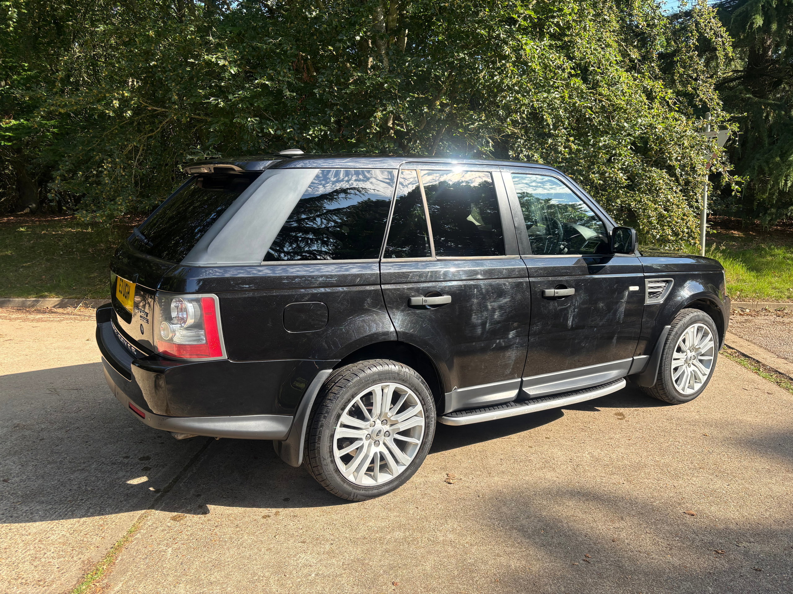 Land Rover Range Rover Sport 3.0 TD V6 HSE SUV 5dr Diesel CommandShift 4WD Euro 4 (245 ps) 5dr Automatic 2026