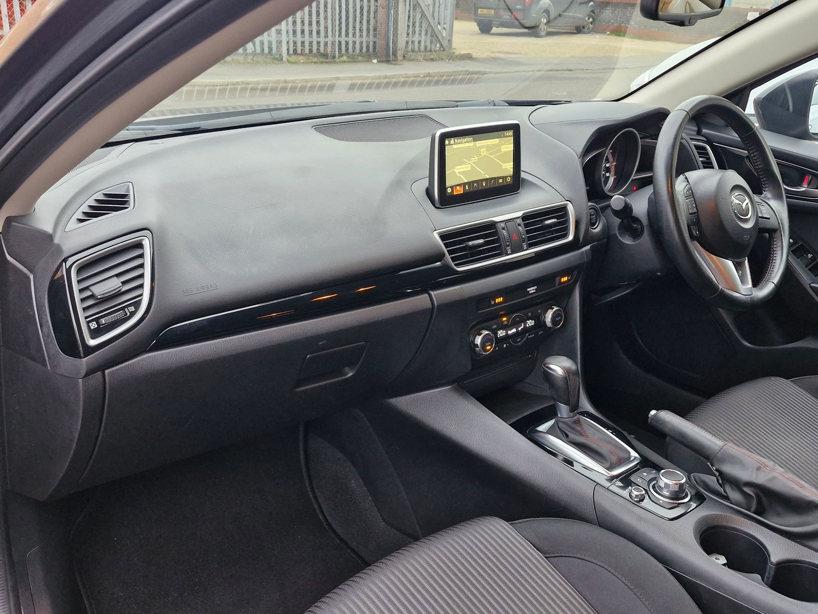 Mazda Mazda3 2.0 SKYACTIV-G SE-L Nav Hatchback 5dr Petrol Auto Euro 5 (s/s) (120 ps) 5dr Automatic 2026