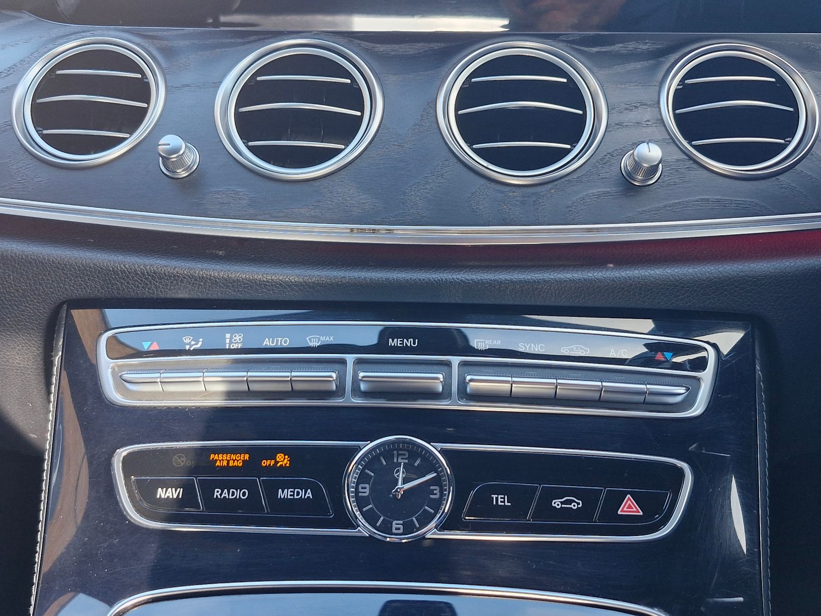 Mercedes-Benz E Class 2.0 E220d AMG Line Saloon 4dr Diesel G-Tronic+ Euro 6 (s/s) (194 ps) 4dr Automatic 2026