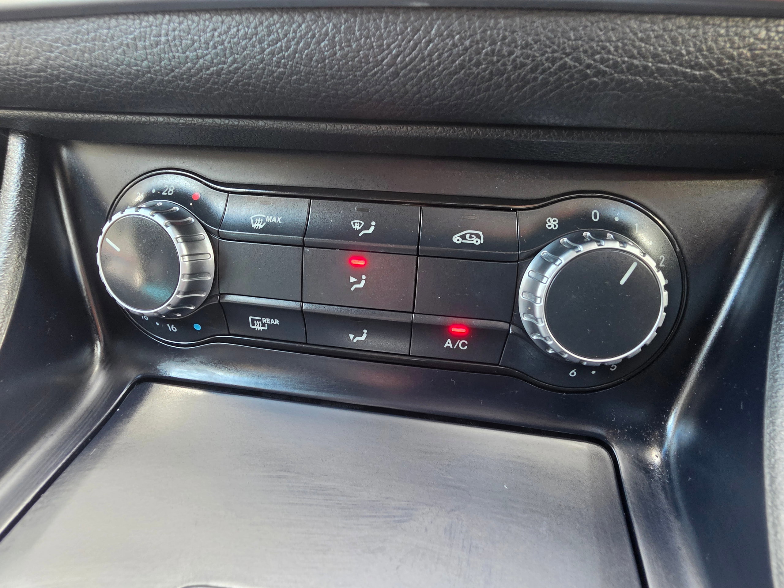 Mercedes-Benz GLA 2.1 GLA220 CDI AMG Line SUV 5dr Diesel 7G-DCT 4MATIC Euro 6 (s/s) (170 ps) 5dr Automatic 2026