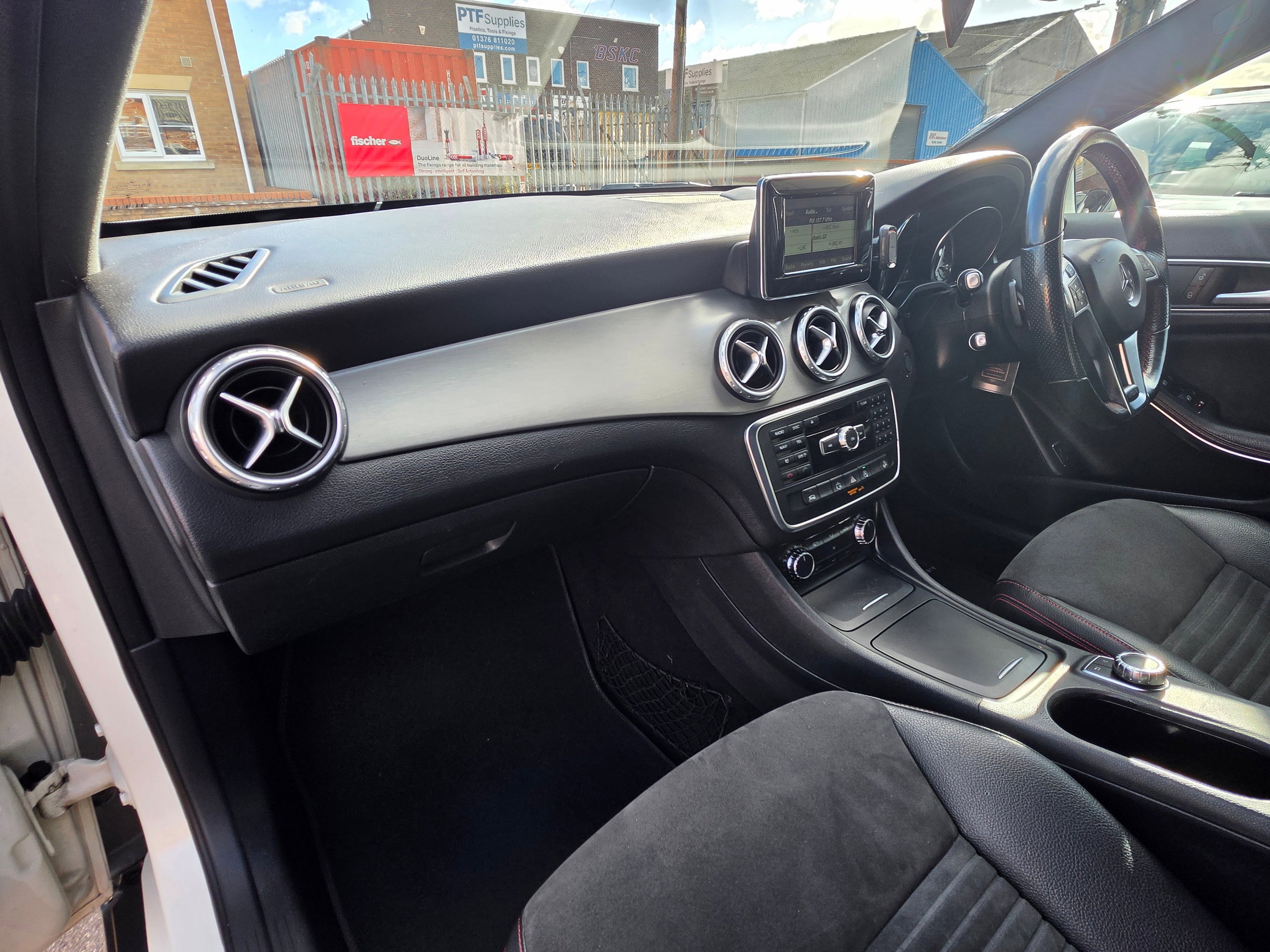Mercedes-Benz GLA 2.1 GLA220 CDI AMG Line SUV 5dr Diesel 7G-DCT 4MATIC Euro 6 (s/s) (170 ps) 5dr Automatic 2026