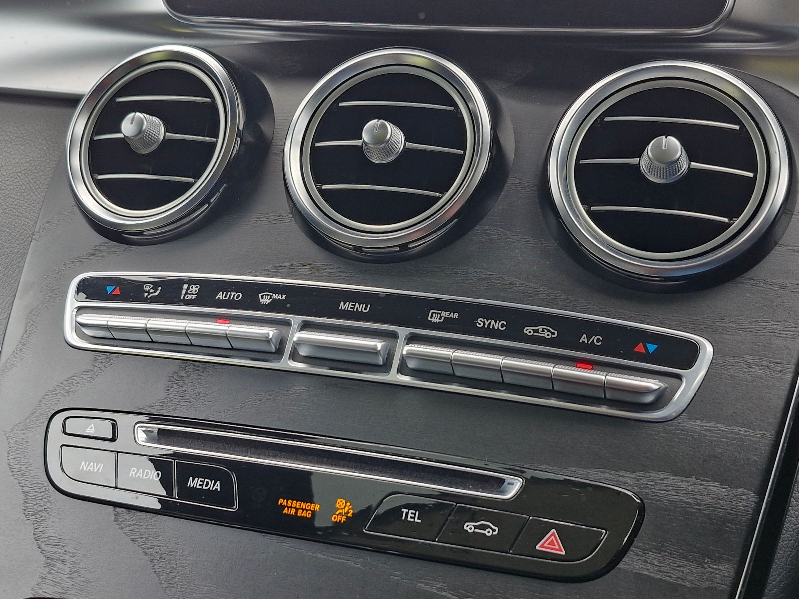 Mercedes-Benz GLC 3.0 GLC350d V6 AMG Line (Premium Plus) SUV 5dr Diesel G-Tronic 4MATIC Euro 6 (s/s) (258 ps) 5dr Automatic 2026