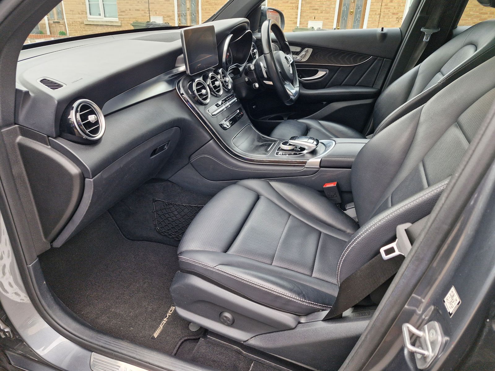 Mercedes-Benz GLC 3.0 GLC350d V6 AMG Line (Premium Plus) SUV 5dr Diesel G-Tronic 4MATIC Euro 6 (s/s) (258 ps) 5dr Automatic 2026