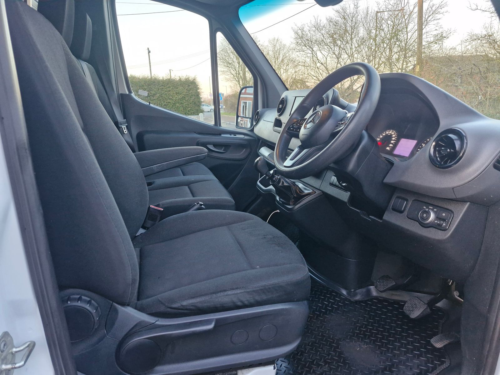 Mercedes-Benz Sprinter 2.0 315 CDI Progressive Panel Van 5dr Diesel Manual RWD L3 H2 Euro 6 (s/s) (150 ps) 5dr Manual 2026