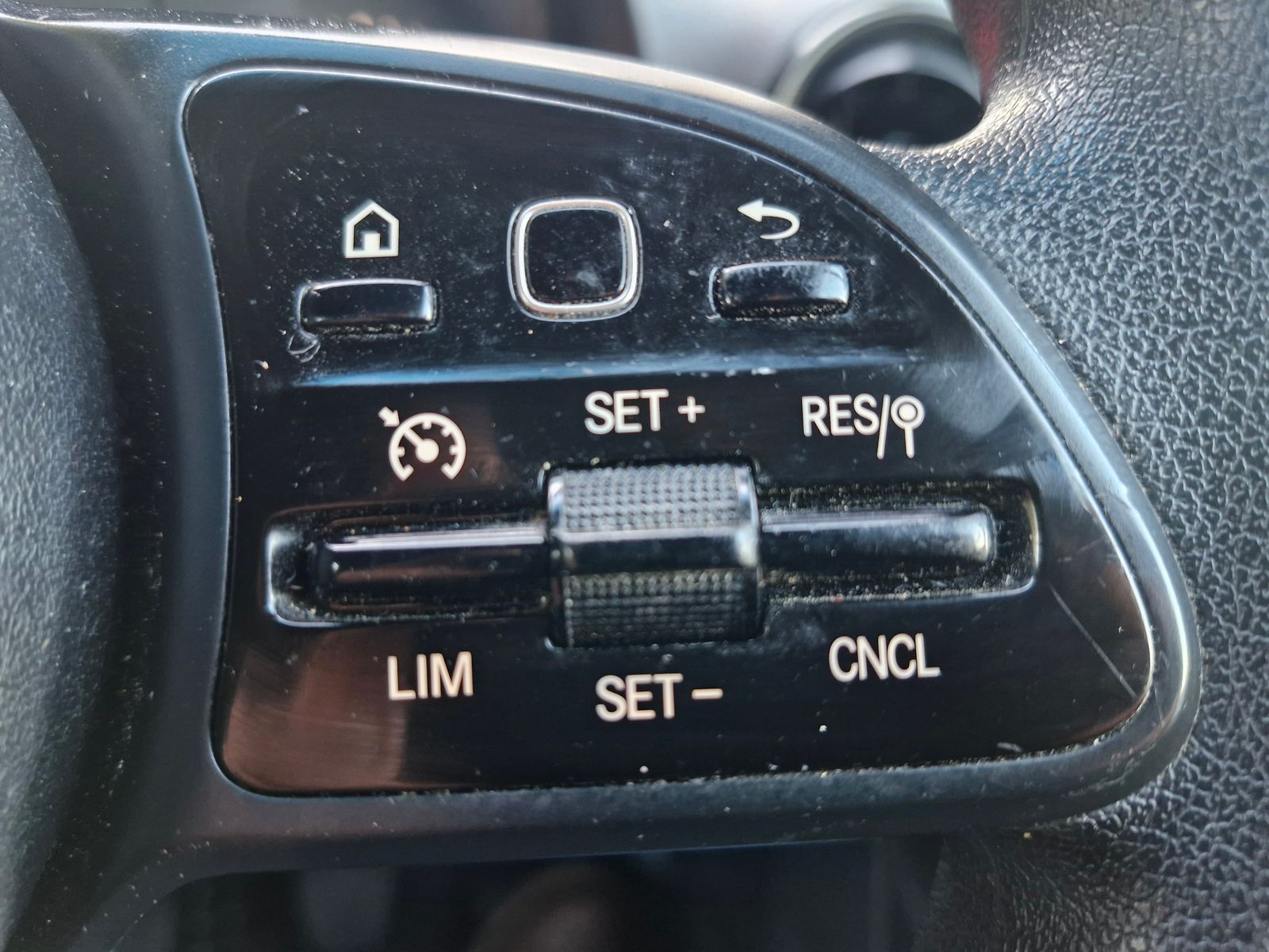 Mercedes-Benz Sprinter 2.0 315 CDI Progressive Panel Van 5dr Diesel Manual RWD L3 H2 Euro 6 (s/s) (150 ps) 5dr Manual 2026