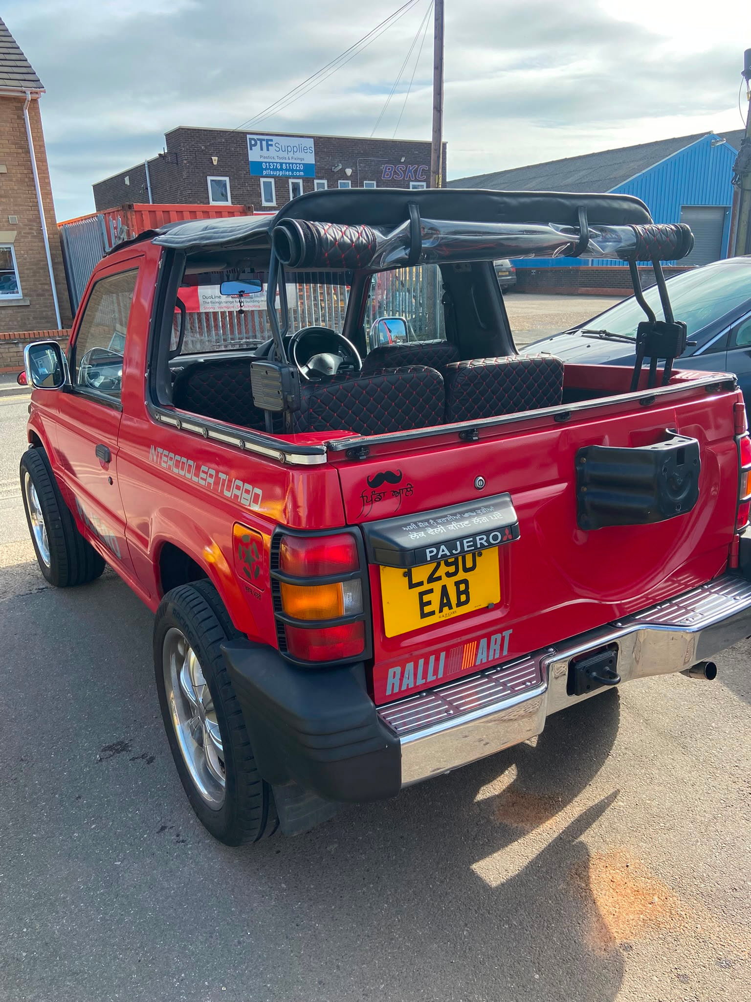 Mitsubishi Pajero convertible 2dr 2026