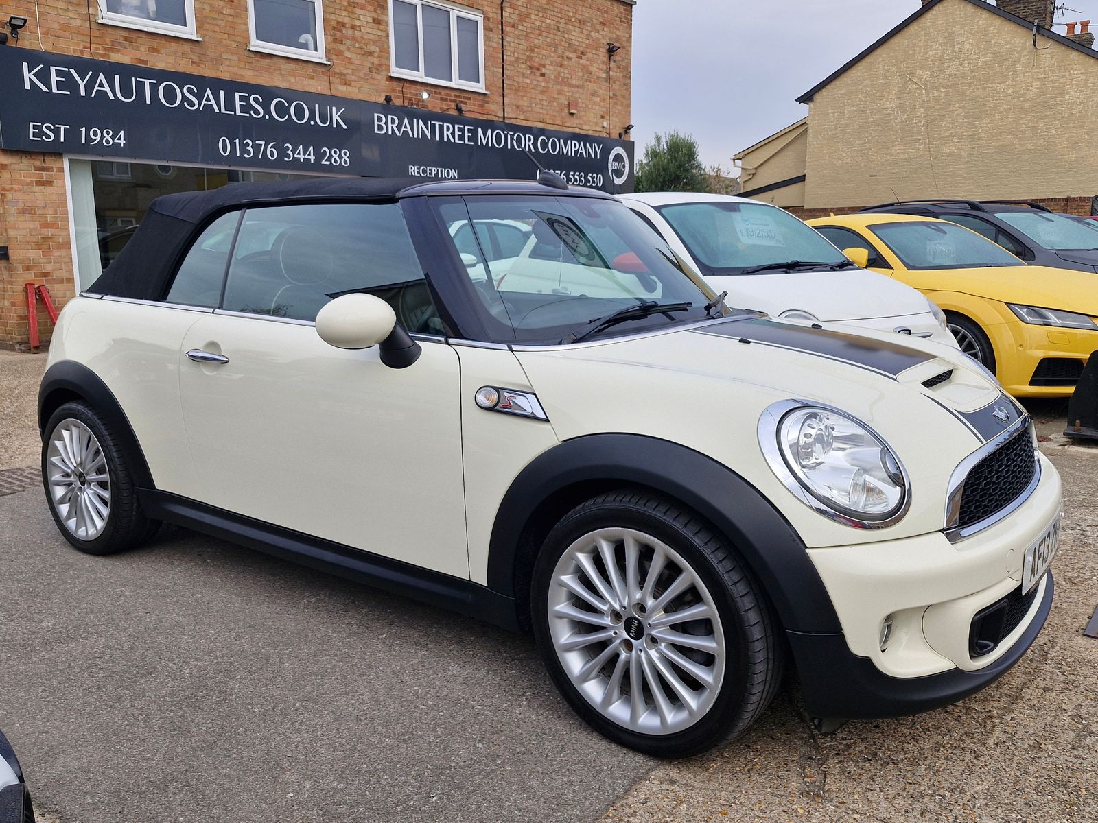 MINI Convertible 1.6 Cooper S Convertible 2dr Petrol Manual Euro 5 (s/s) (184 ps) 2dr Manual 2026