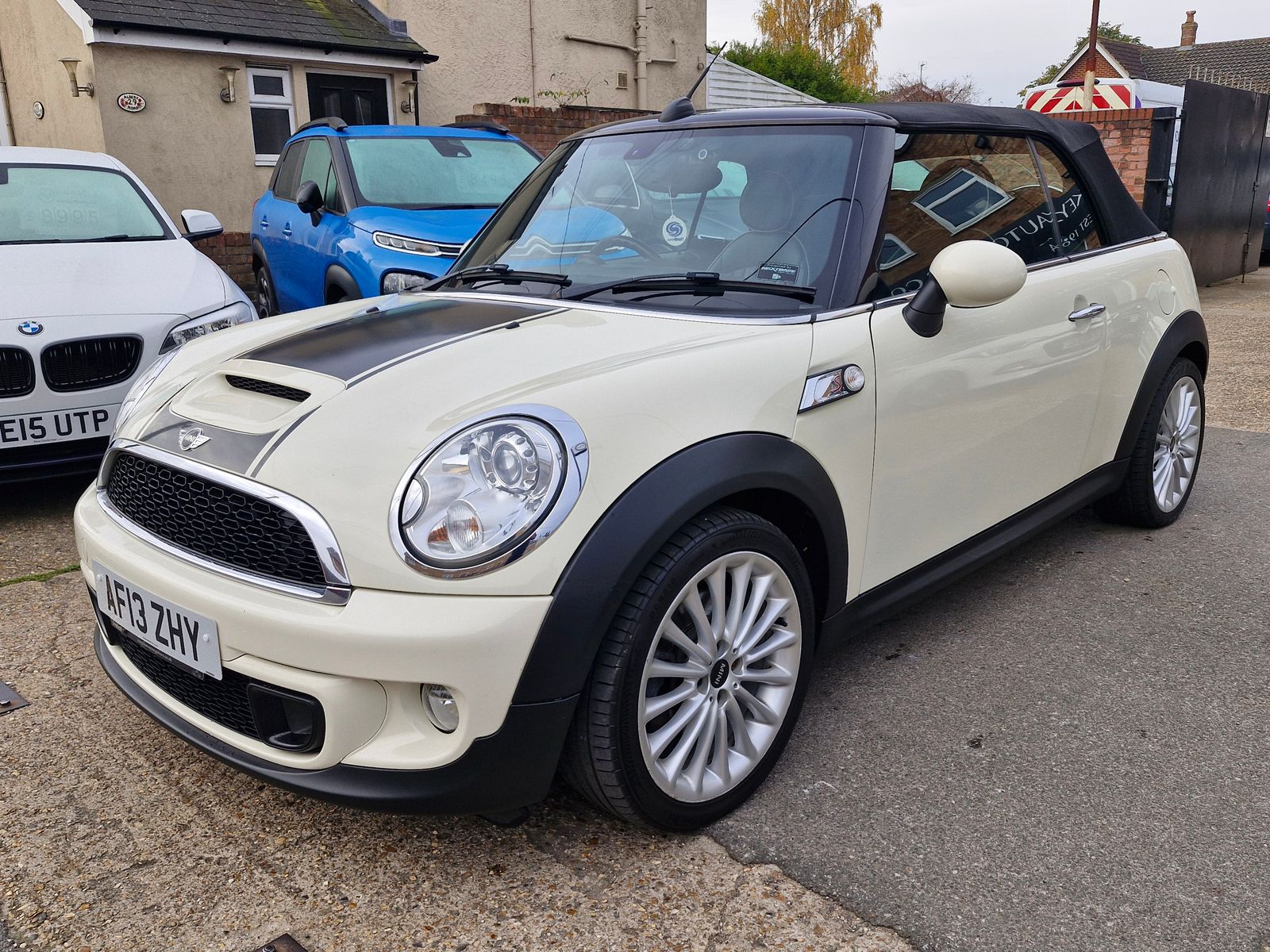 MINI Convertible 1.6 Cooper S Convertible 2dr Petrol Manual Euro 5 (s/s) (184 ps) 2dr Manual 2026